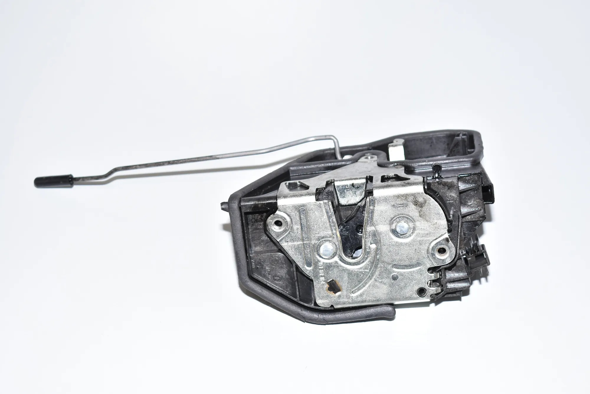 Rear Left Door Lock – OEM 7167075 · BMW 5 (E60) BMW 5 (E60) 530 d 2004 – 3