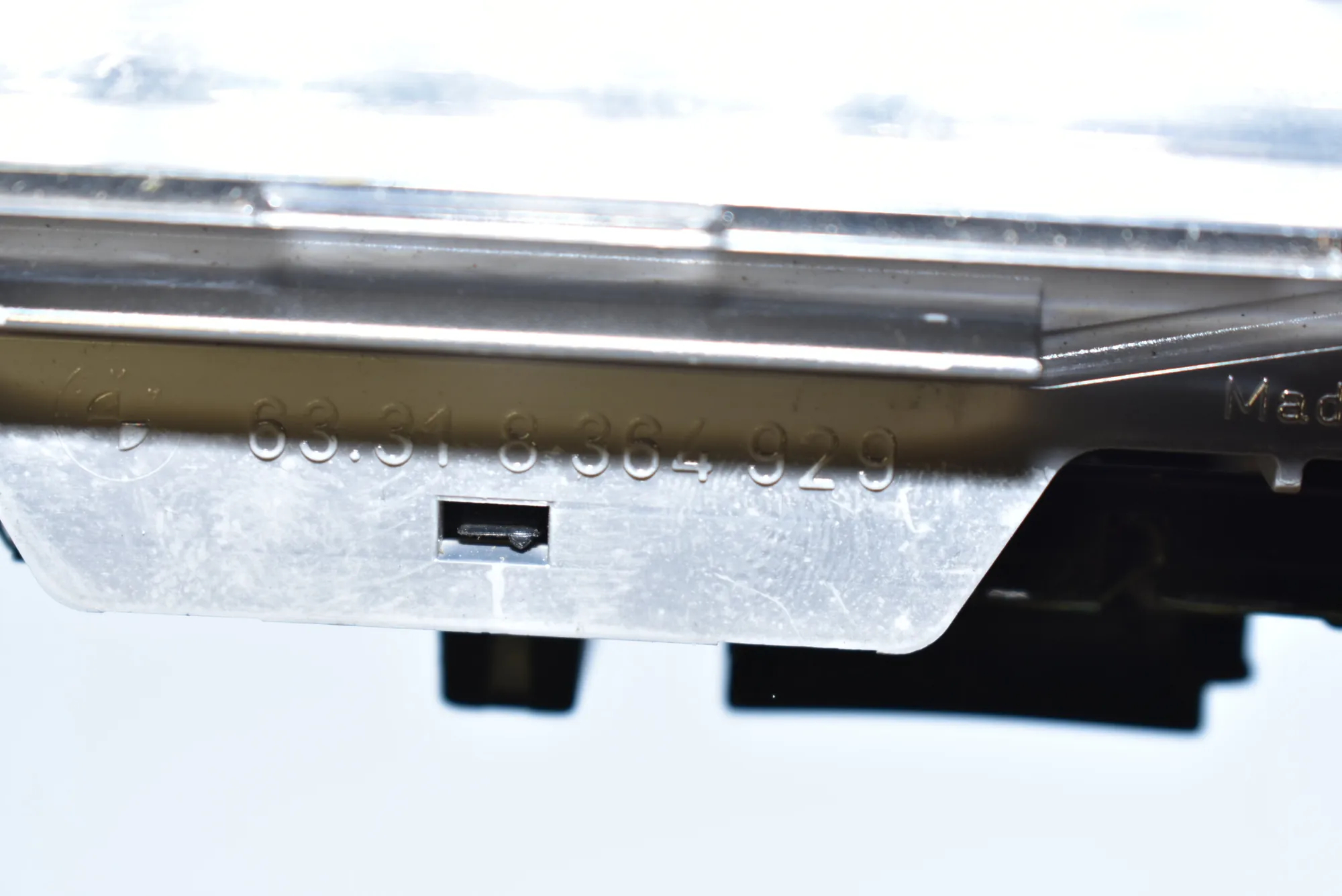 Interior Lighting – OEM 8364929 · BMW Z4 Roadster (E85) BMW Z4 Roadster (E85) 2.0 i 2007 – 4
