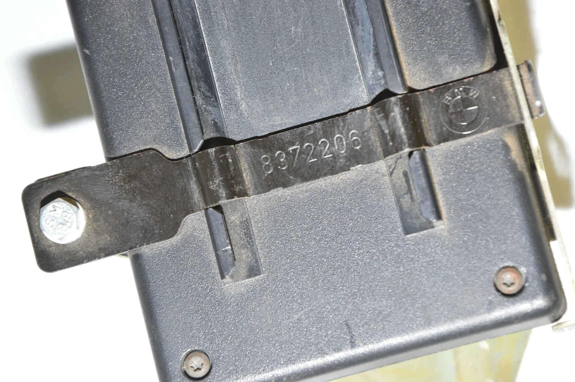 Phone Control Unit – OEM 8370829 · BMW 5 (E39) BMW 5 (E39) 520 d 2000 – 5