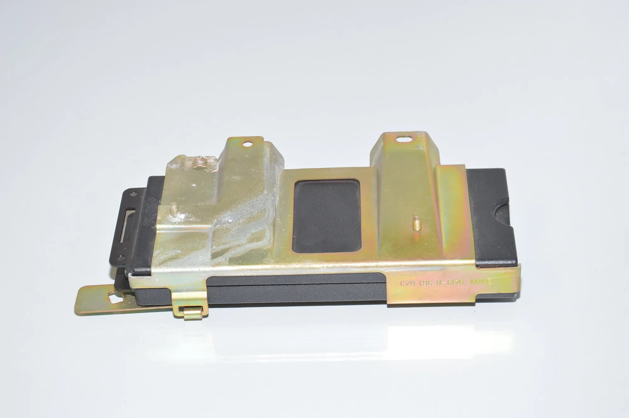 Phone Control Unit – OEM 8360235 · BMW 5 (E39) BMW 5 (E39) 520 i 1998 – 4