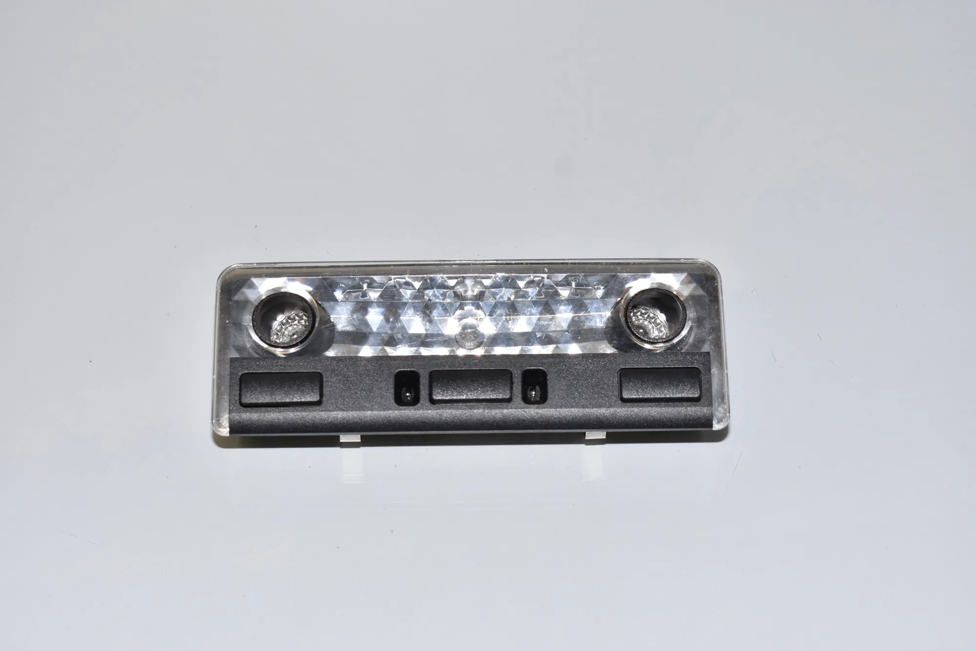 Interior Lighting – OEM 8364929 · BMW 6 Cabrio (E64) BMW 6 Cabrio (E64) 645 Ci 2005
