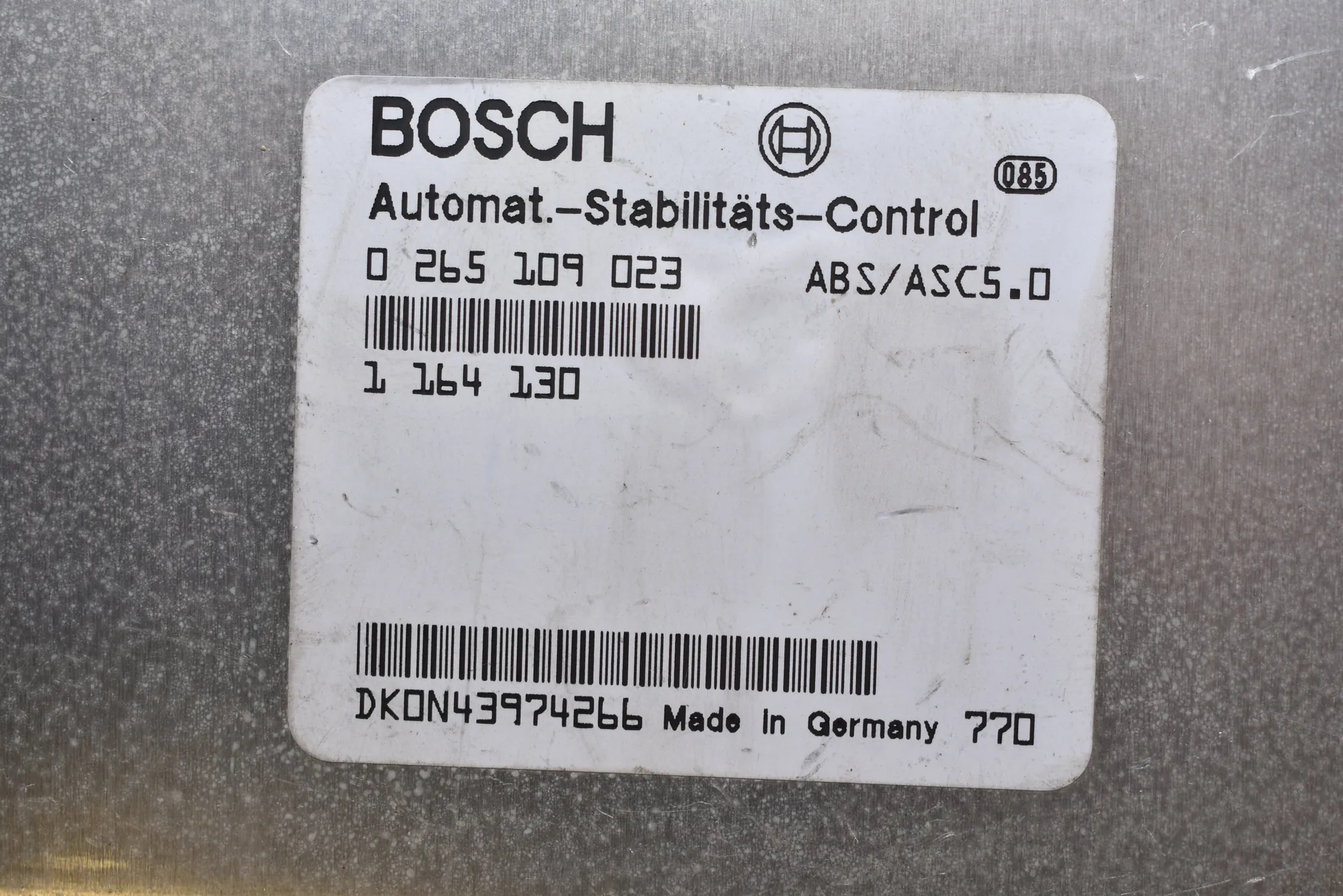 Engine Control Unit – OEM 0265109023 · BMW 7 (E38) BMW 7 (E38) 728 i, iL 1999 – 4