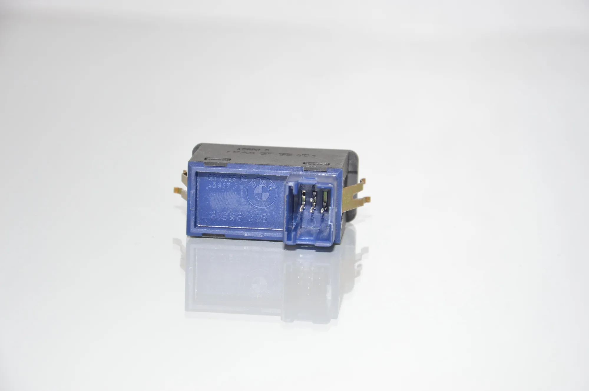 Switches – OEM 8368345 · BMW X5 (E53) BMW X5 (E53) 3.0 d 2001 – 4