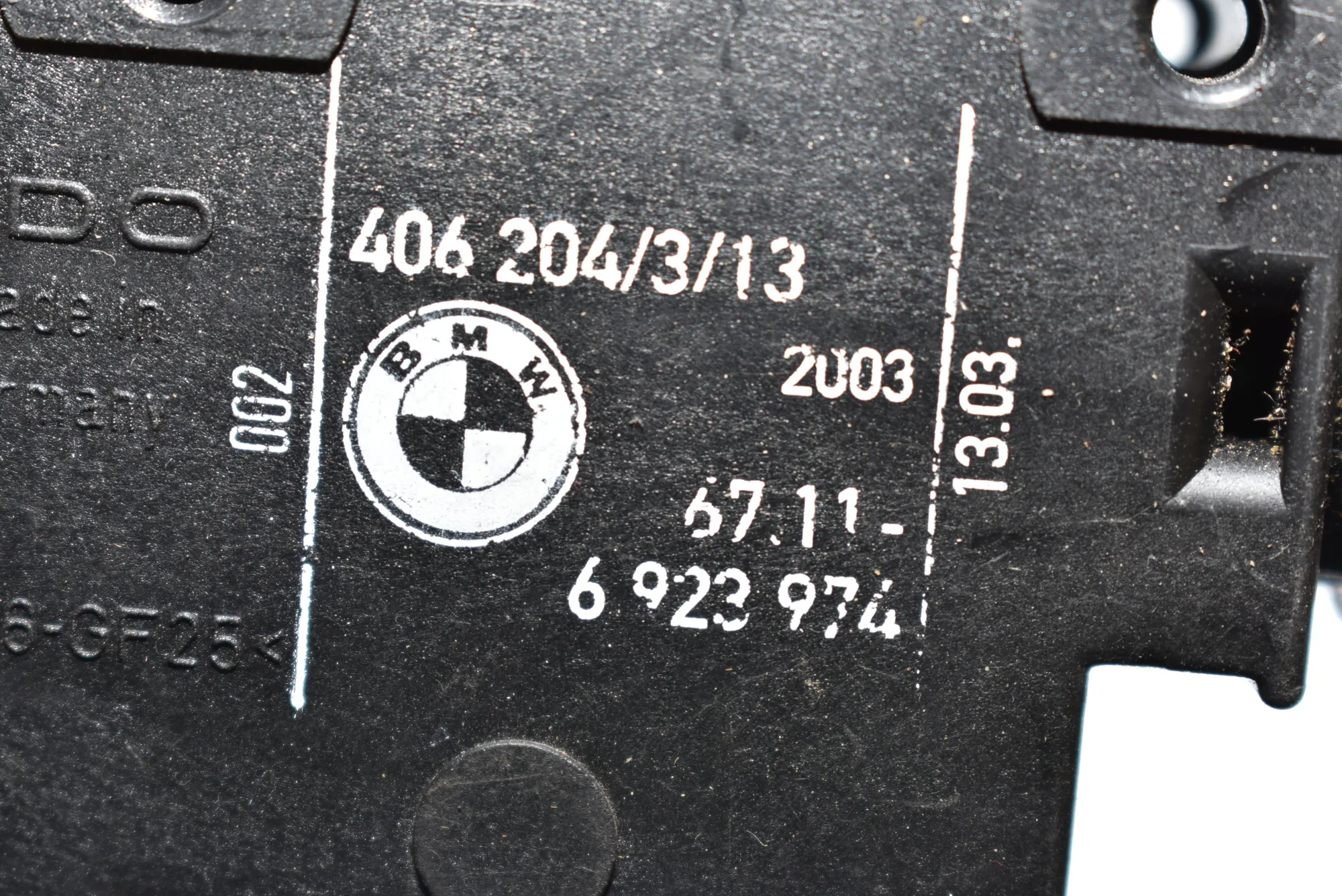 Fuel Tank Cover Lock – OEM 6923974 · BMW X5 (E53) BMW X5 (E53) 3.0 d 2004 – 3