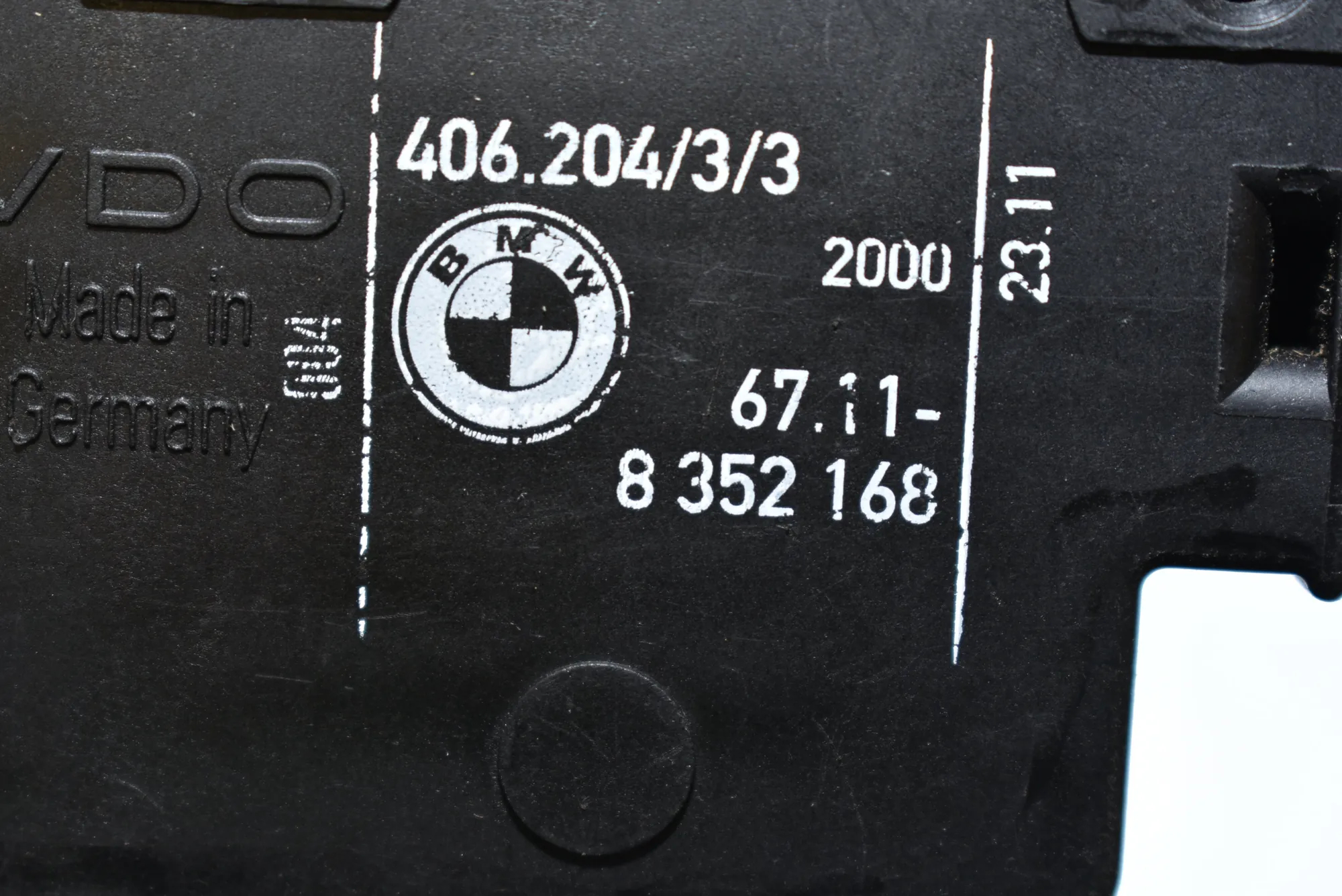 Fuel Tank Cover Lock – OEM 8352168 · BMW 5 Touring (E39) BMW 5 Touring (E39) 530 d 2000 – 4