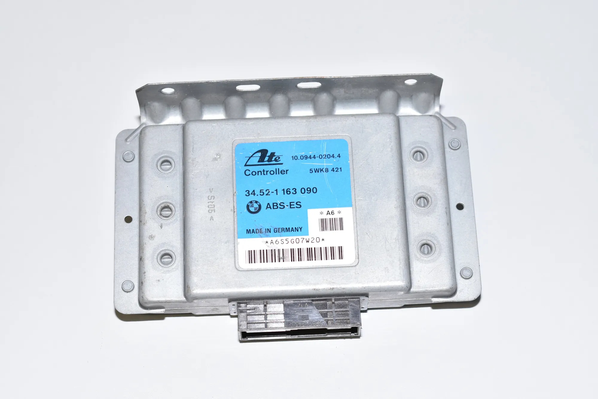 ABS Control Unit – OEM 1163090 · BMW 3 (E36) BMW 3 (E36) 316 i 1991