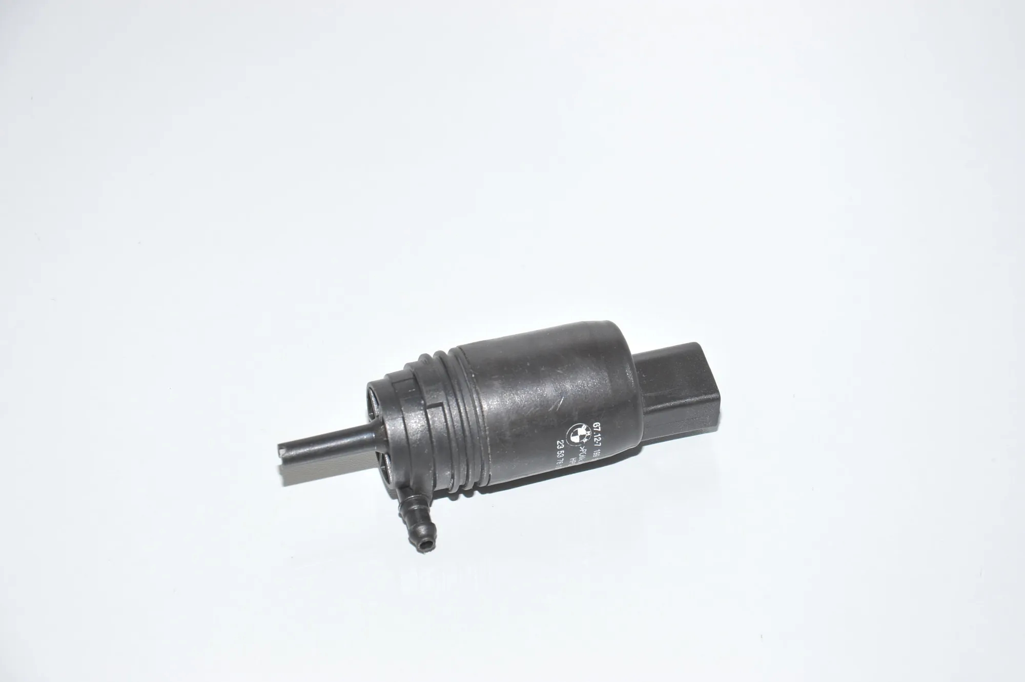 Washer Tank Motor – OEM 7199567 · BMW 1 (E81) BMW 1 (E81) 116 d 2008 – 2