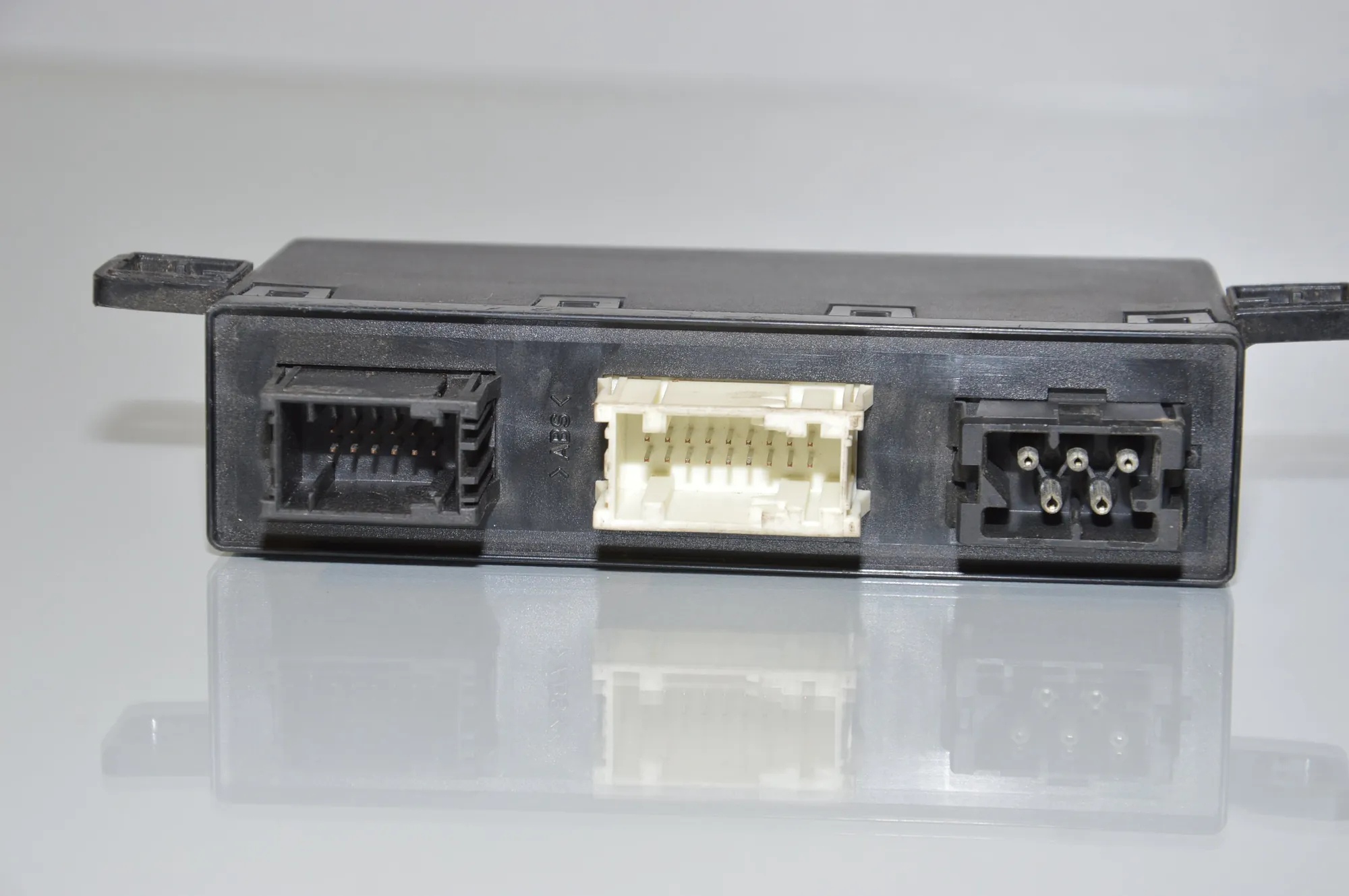 Front Left Door Control Unit – OEM 8376067 · BMW 5 (E39) BMW 5 (E39) 520 d 2003 – 4