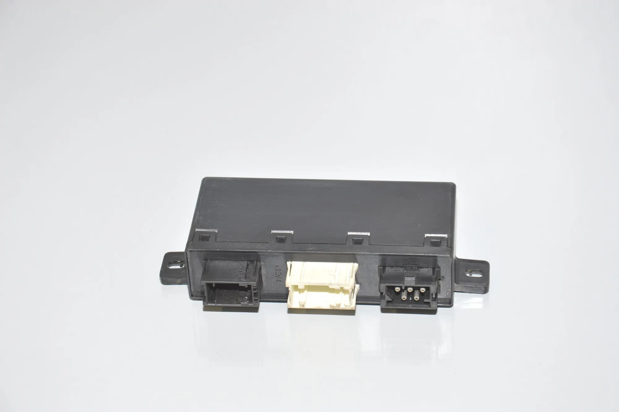 Front Left Door Control Unit – OEM 6904251 · BMW 5 (E39) BMW 5 (E39) 525 d 2001 – 3