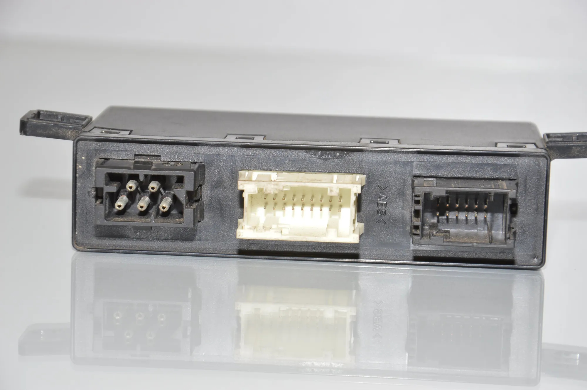 Front Left Door Control Unit – OEM 6904251 · BMW 5 (E39) BMW 5 (E39) 525 d 2001 – 4