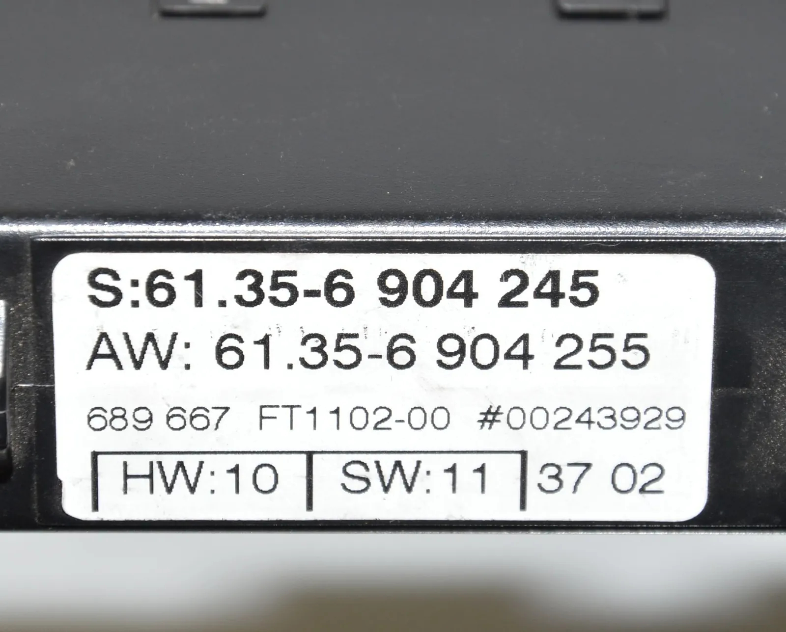 Front Left Door Control Unit – OEM 6904245 · BMW 5 Touring (E39) BMW 5 Touring (E39) 530 d 2002 – 4
