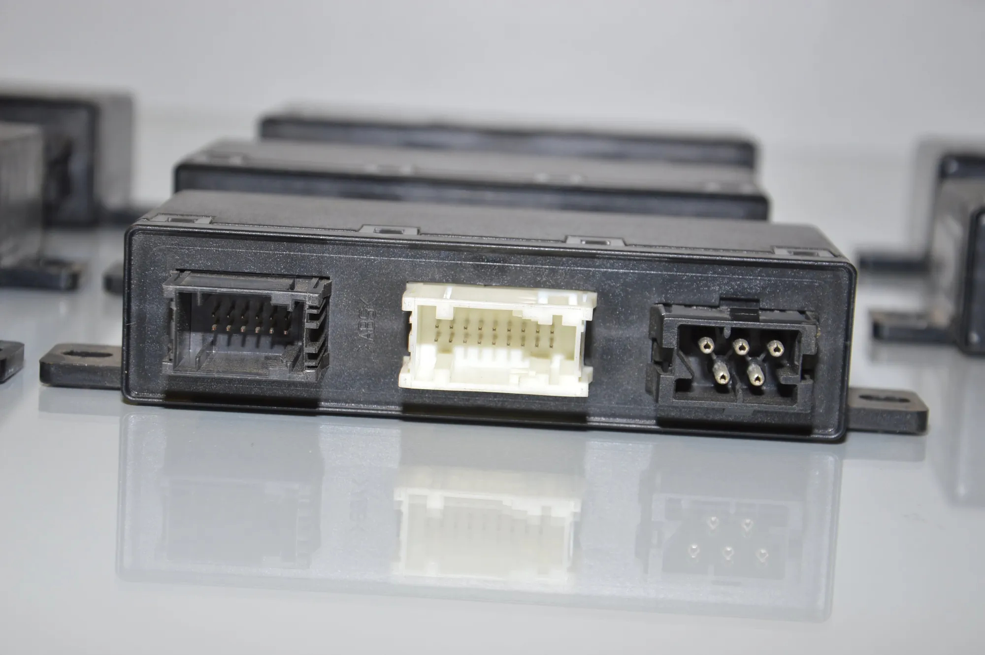 Front Left Door Control Unit – OEM 6904255 · BMW 5 Touring (E39) BMW 5 Touring (E39) 530 d 1999 – 4