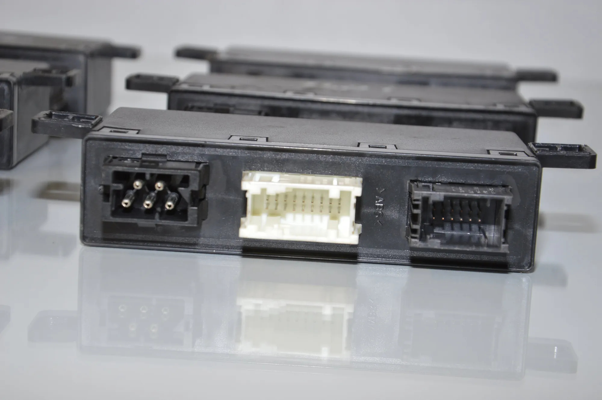 Front Left Door Control Unit – OEM 6904247 · BMW 5 Touring (E39) BMW 5 Touring (E39) 530 d 2000 – 6