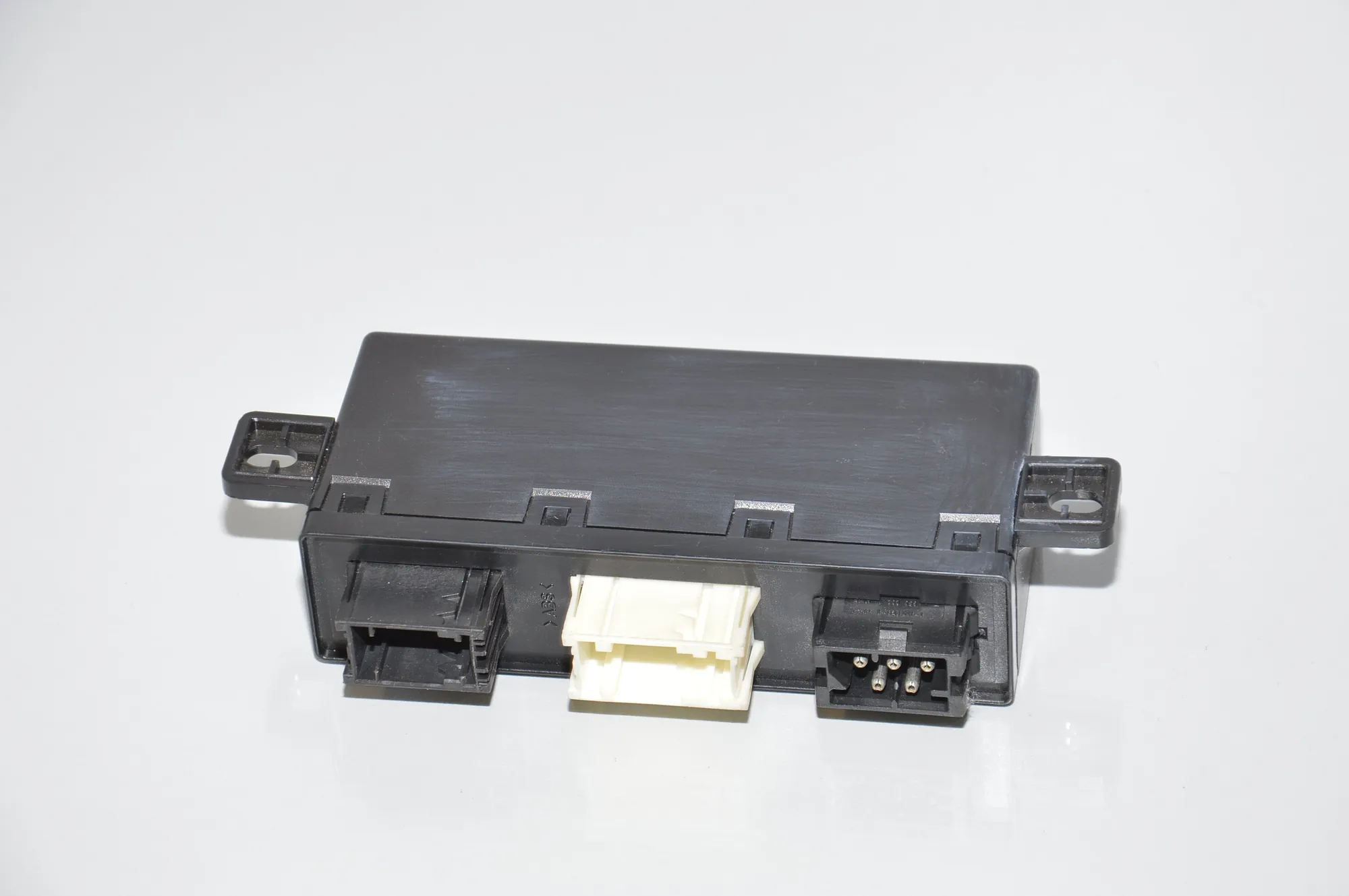 Front Left Door Control Unit – OEM 6904248 · BMW 5 (E39) BMW 5 (E39) 525 i 2000 – 3
