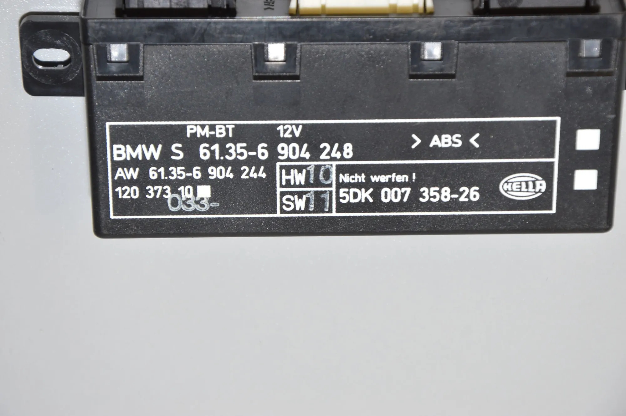 Front Left Door Control Unit – OEM 6904248 · BMW 5 (E39) BMW 5 (E39) 525 i 2000 – 5