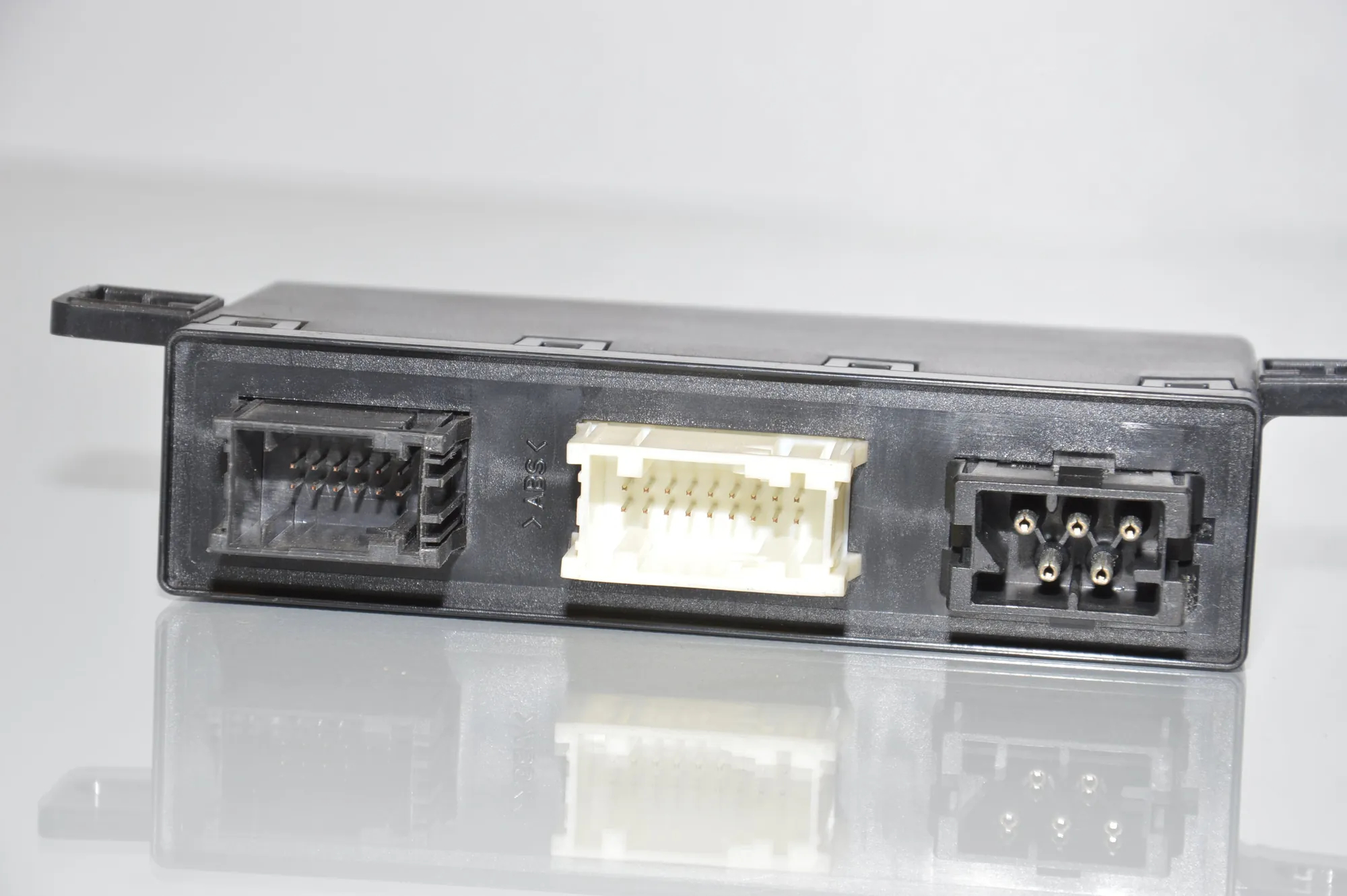 Front Left Door Control Unit – OEM 6904248 · BMW 5 (E39) BMW 5 (E39) 525 i 2000 – 4