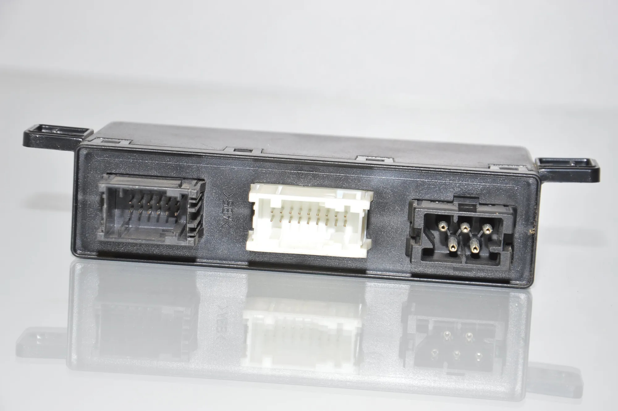 Front Left Door Control Unit – OEM 6904254 · BMW 5 (E39) BMW 5 (E39) 530 d 2001 – 5