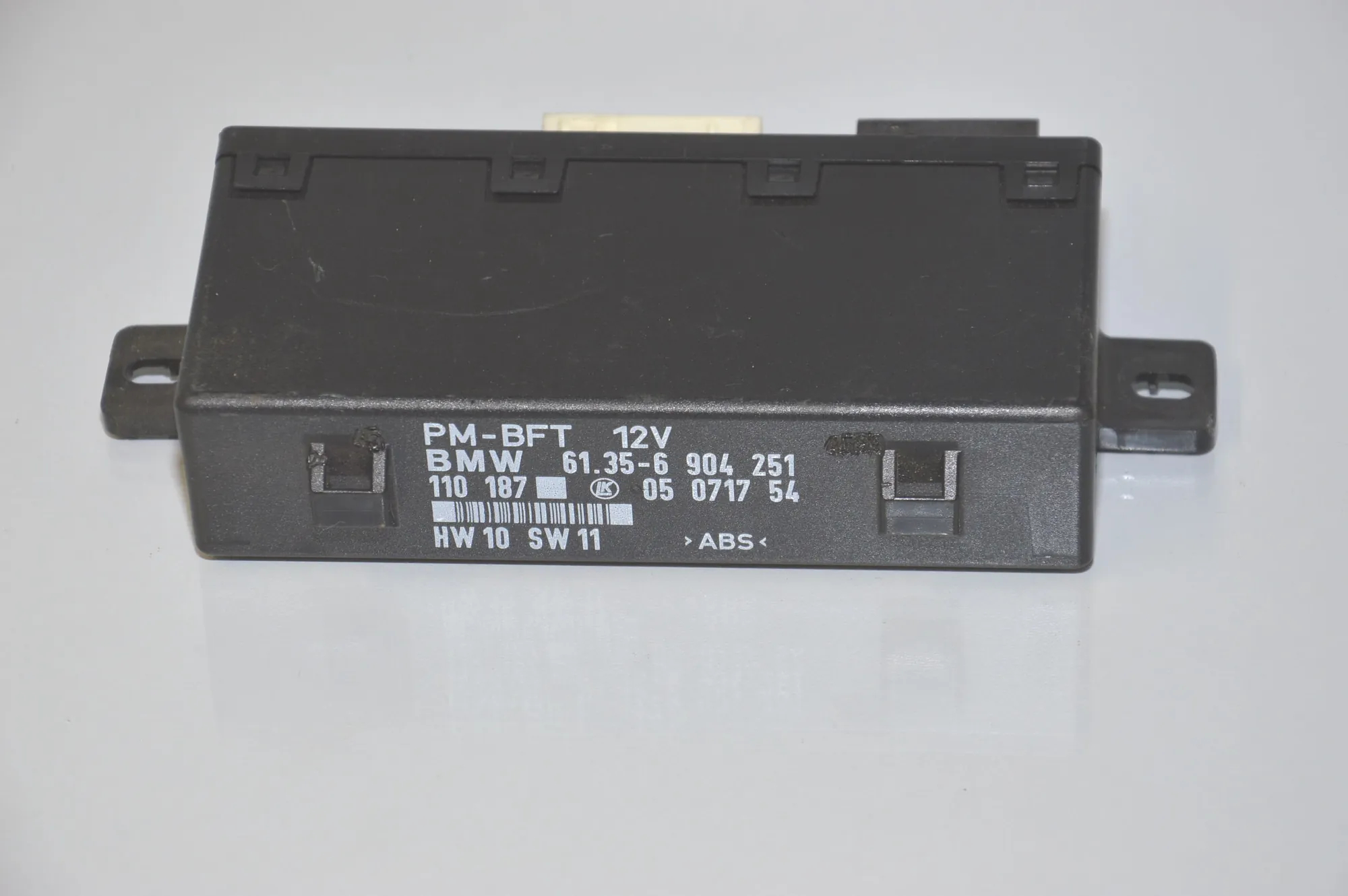 Front Left Door Control Unit – OEM 6904251 · BMW 5 (E39) BMW 5 (E39) 525 d 2000 – 5