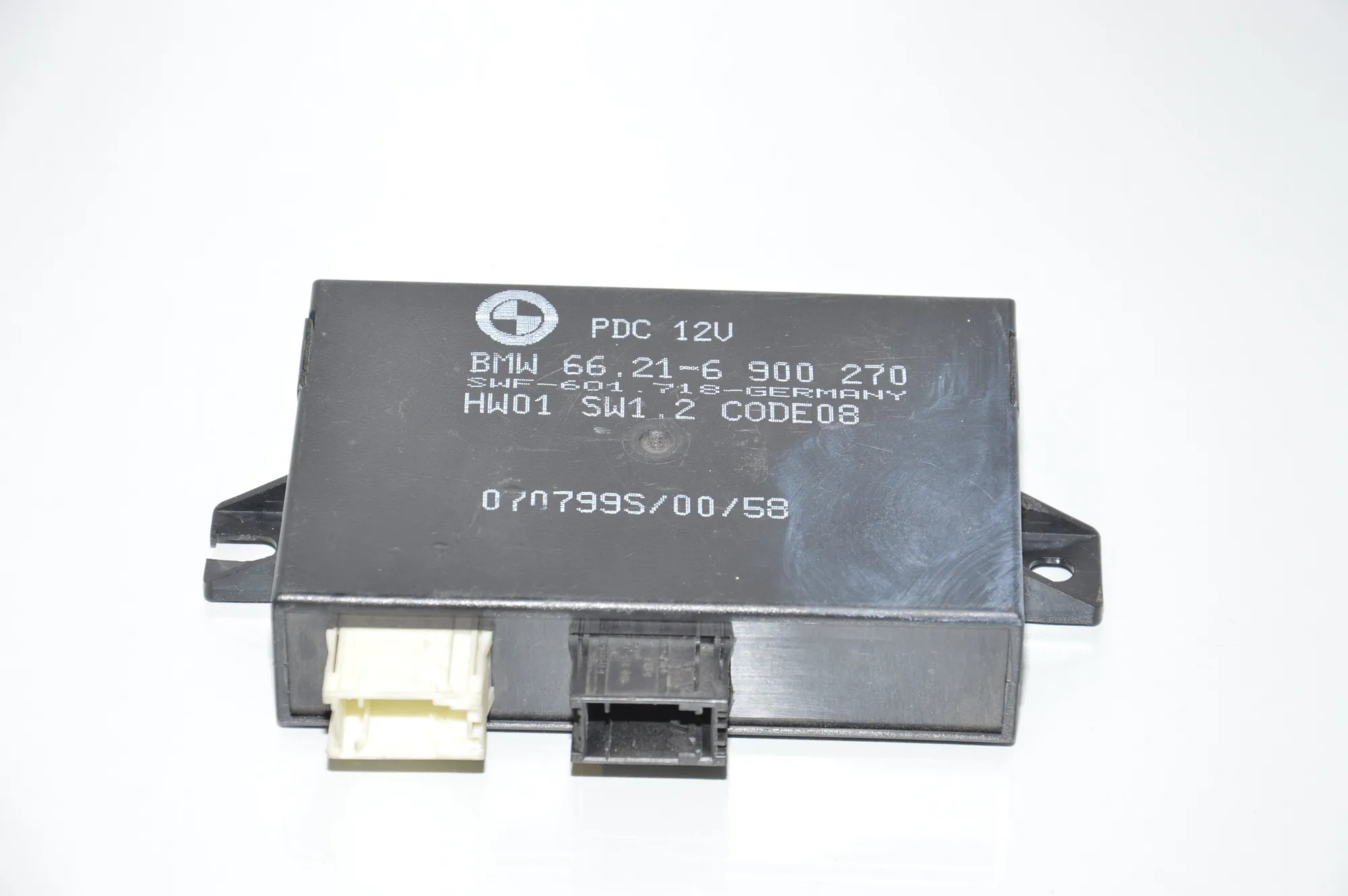 PDC Parking Sensor Control Unit – OEM 6900270 · BMW 5 Touring (E39) BMW 5 Touring (E39) 530 d 1998