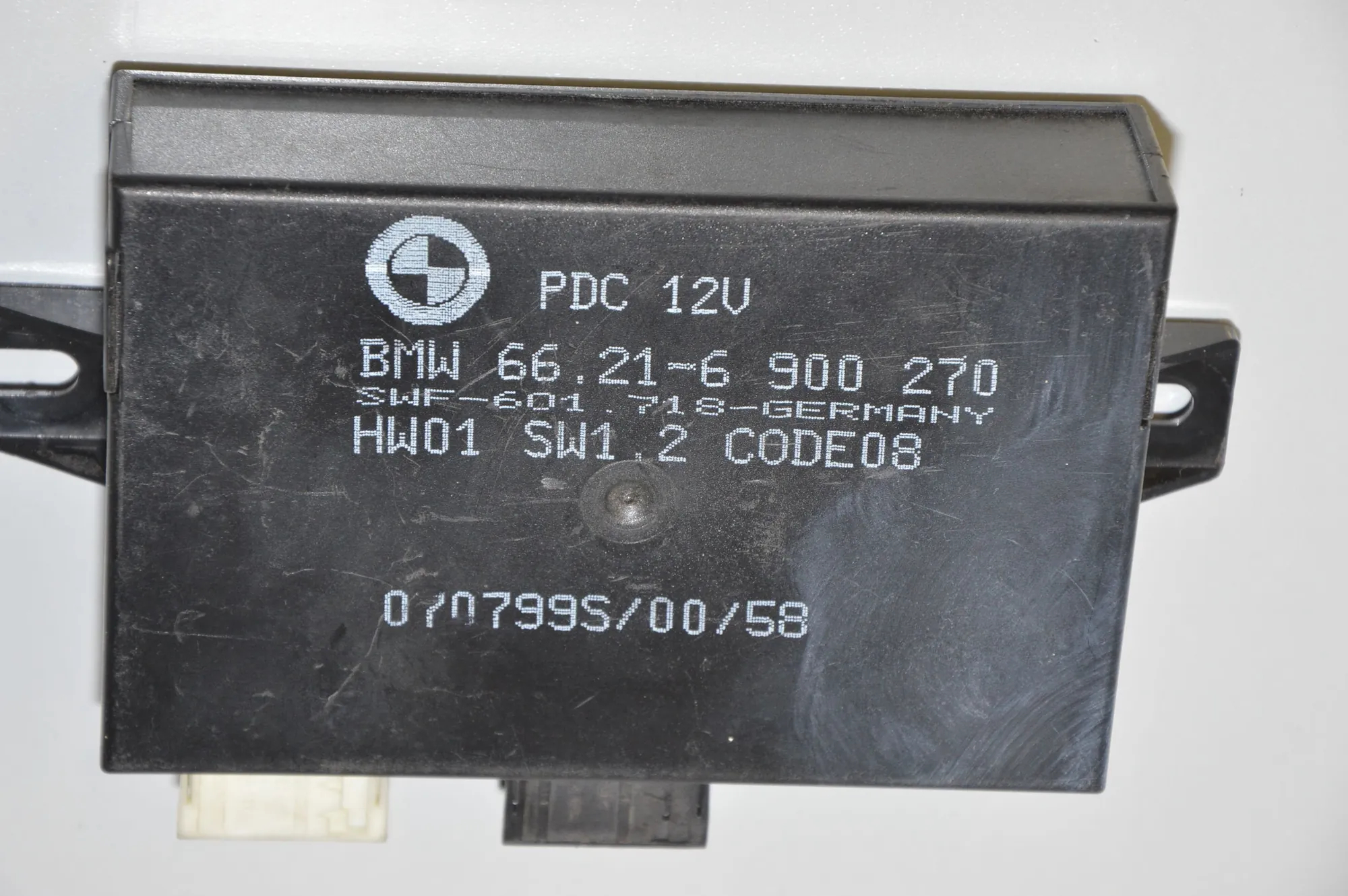 PDC Parking Sensor Control Unit – OEM 6900270 · BMW 5 Touring (E39) BMW 5 Touring (E39) 530 d 1998 – 5