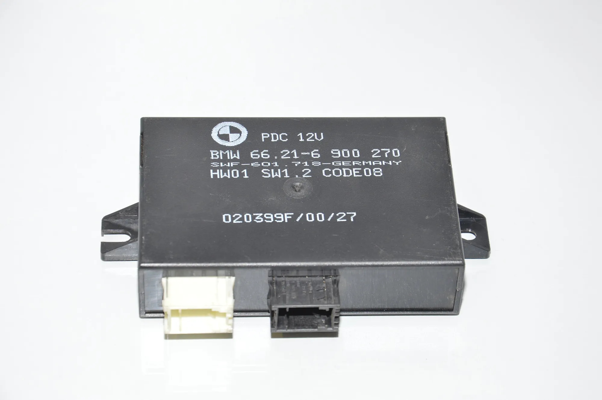 PDC Parking Sensor Control Unit – OEM 6900270 · BMW 5 Touring (E39) BMW 5 Touring (E39) 530 d 1998