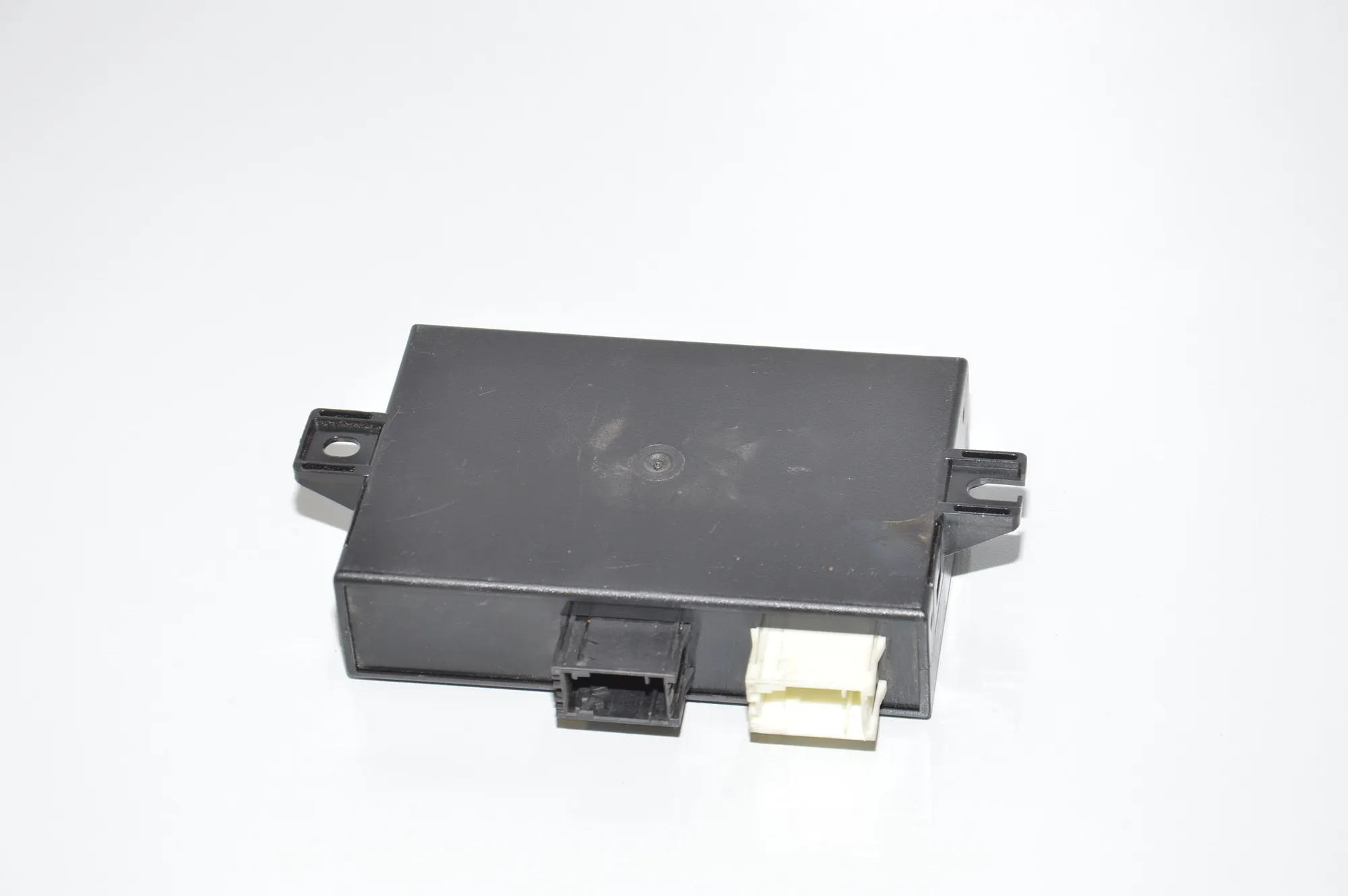 PDC Parking Sensor Control Unit – OEM 6900270 · BMW 5 Touring (E39) BMW 5 Touring (E39) 530 d 1998 – 3