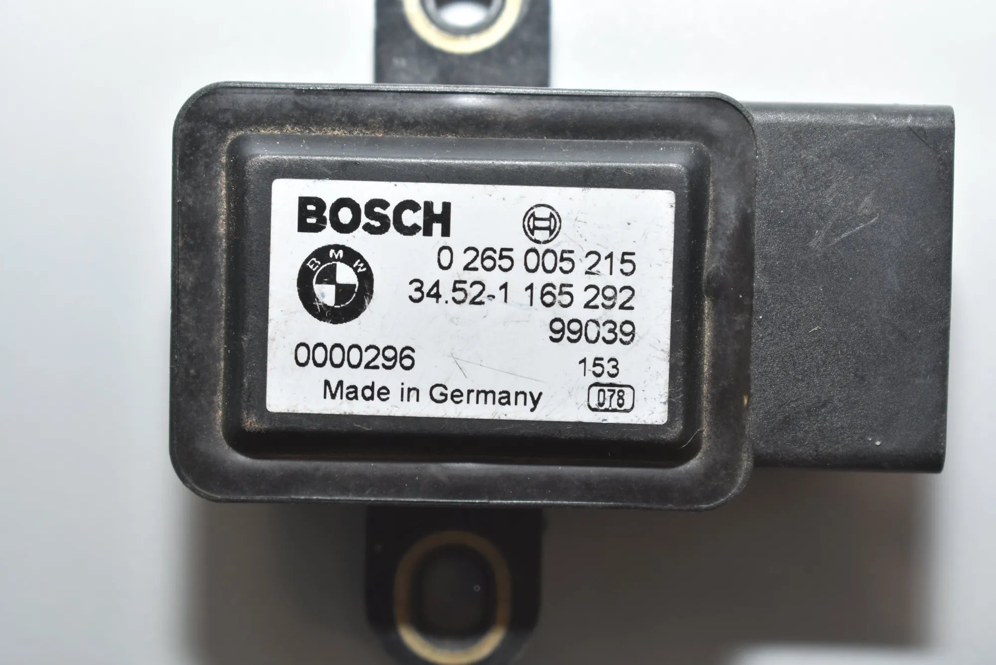 Acceleration Sensor – OEM 0265005215 · BMW 5 (E60) BMW 5 (E60) 530 d 2006 – 4