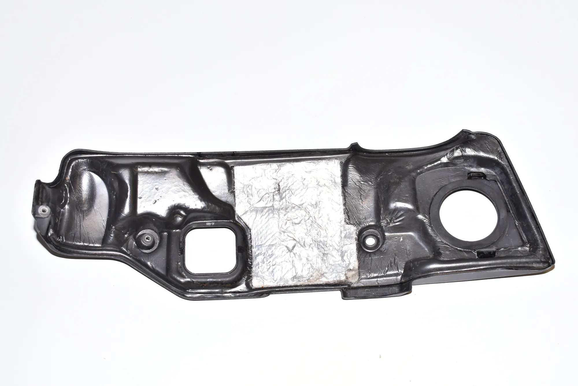 Engine Cover – OEM 2247315 · BMW 3 (E46) BMW 3 (E46) 320 d 2000 – 2