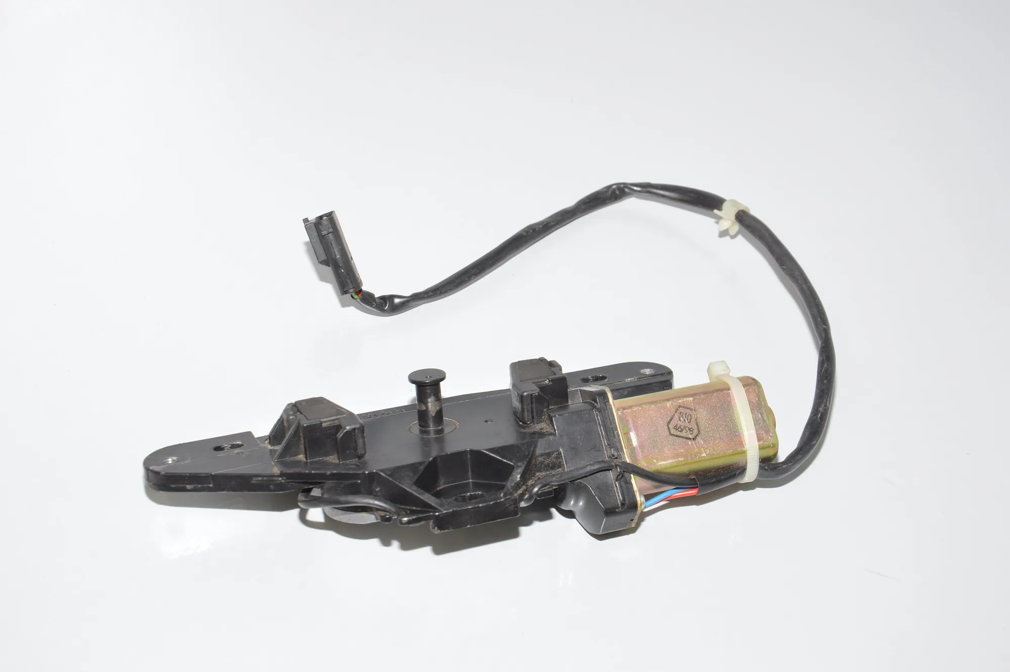 Tailgate Boot Soft Close Motor – OEM 8362371 · BMW 5 Touring (E39) BMW 5 Touring (E39) 520 d 2000 – 3