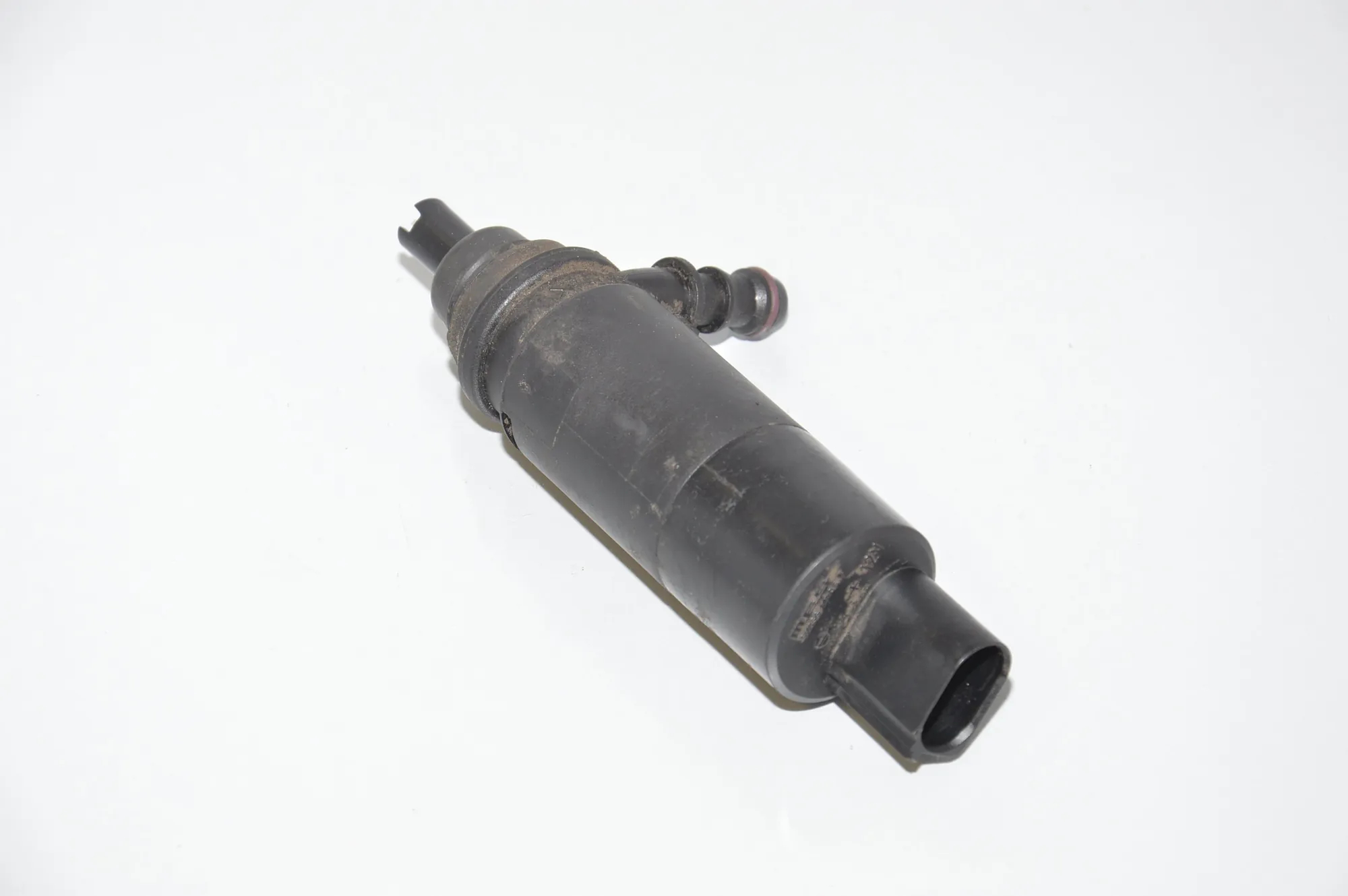Washer Tank Motor – OEM 8377613 · BMW 5 (E39) BMW 5 (E39) 520 d 2000 – 4