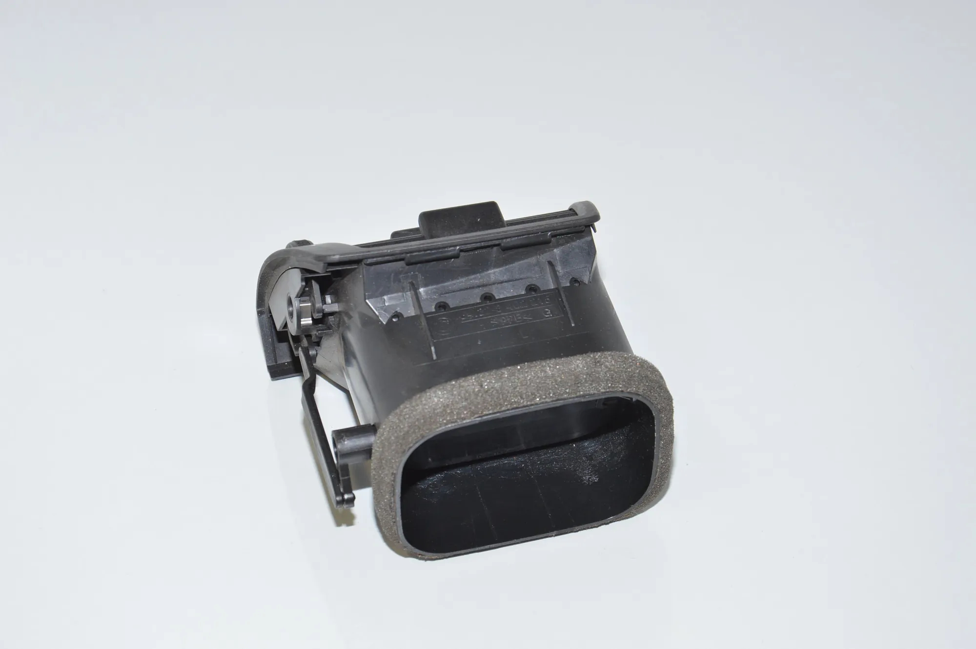 Dashboard Air Vents – OEM 8402215 · BMW X5 (E53) BMW X5 (E53) 3.0 d 2001 – 4