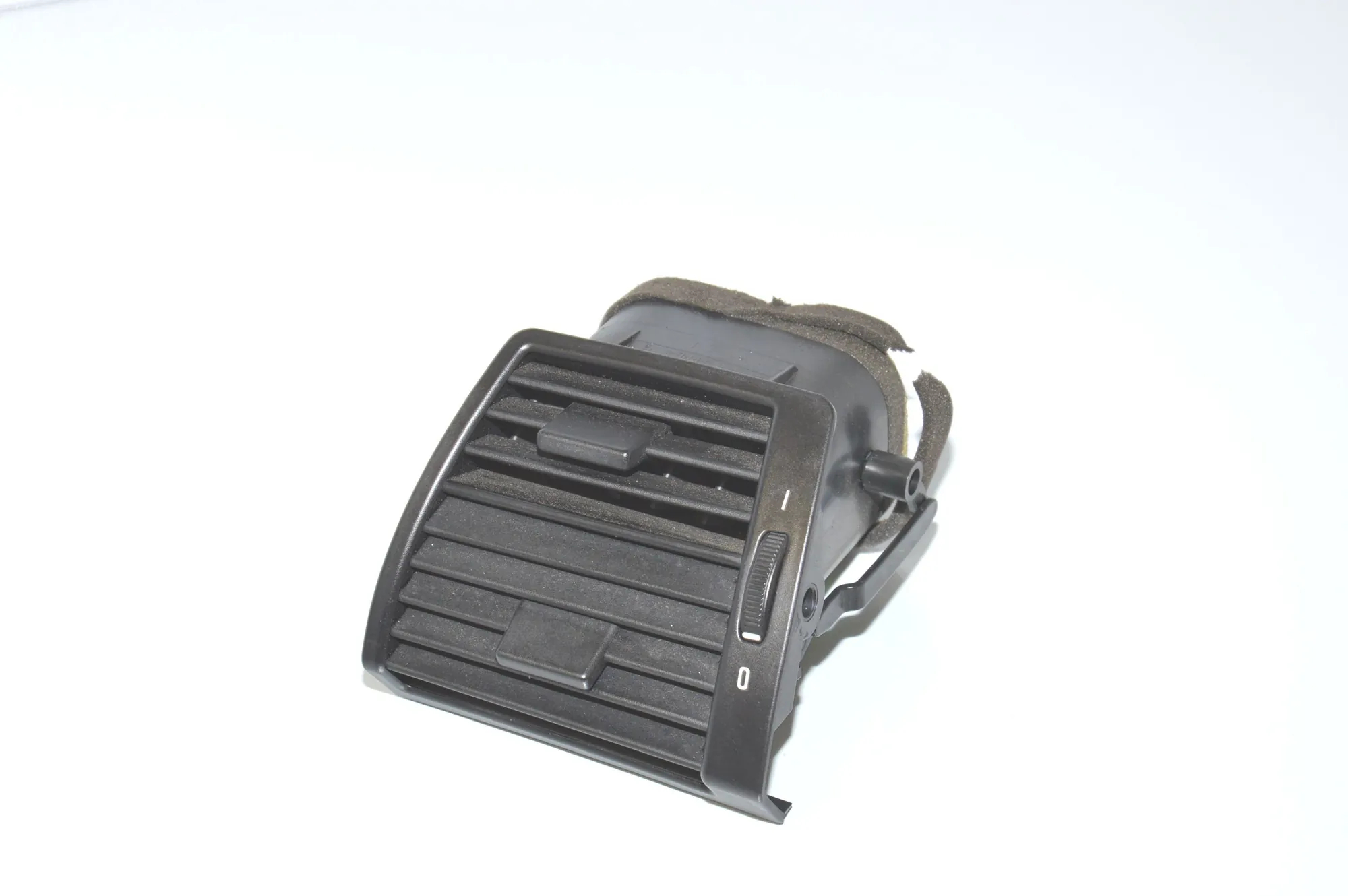 Dashboard Air Vents – OEM 8402215 · BMW X5 (E53) BMW X5 (E53) 3.0 d 2001