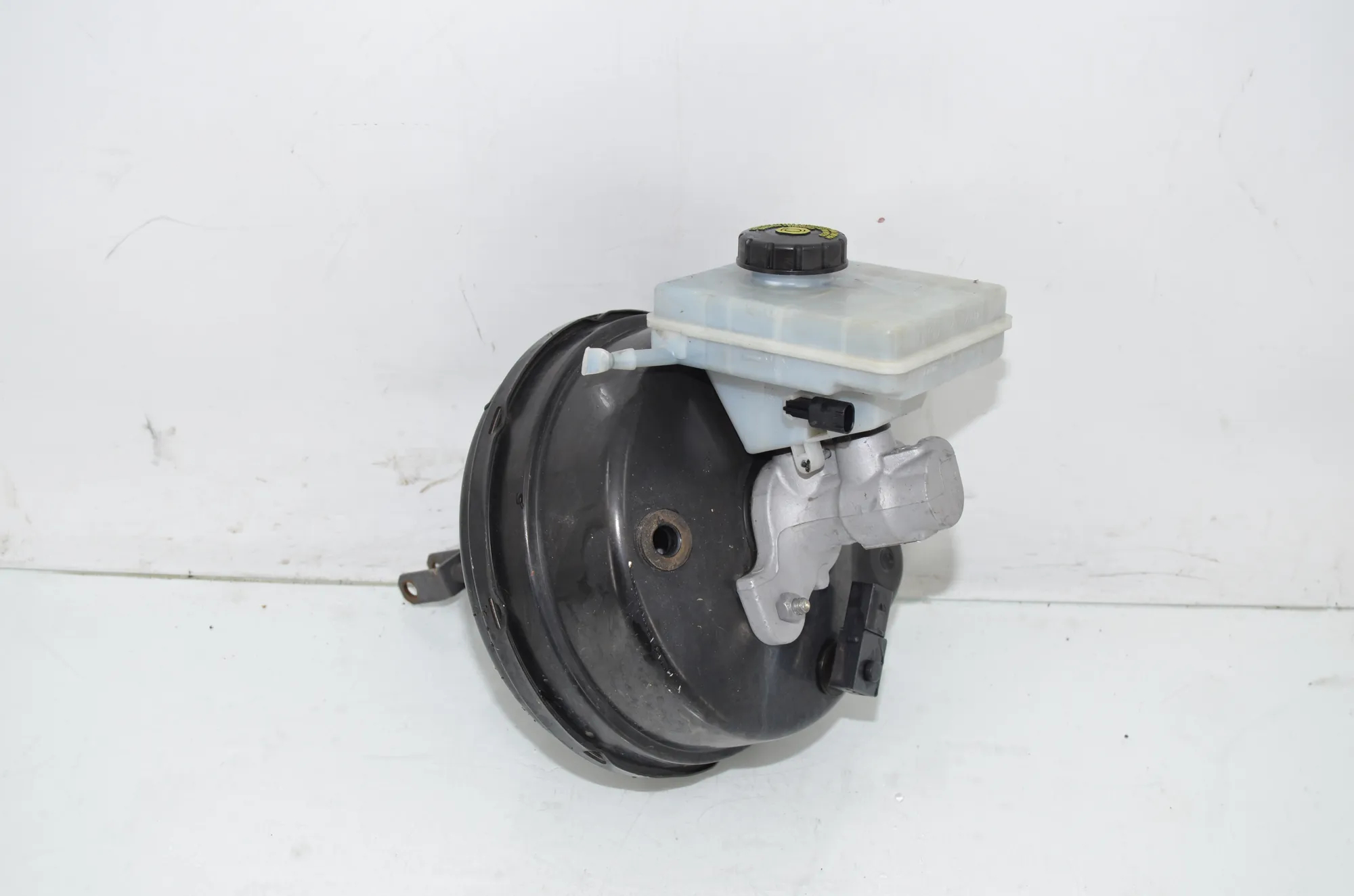 Brake Servo Booster – OEM 6857870 · BMW X3 (F25) xDrive 20 d 2012