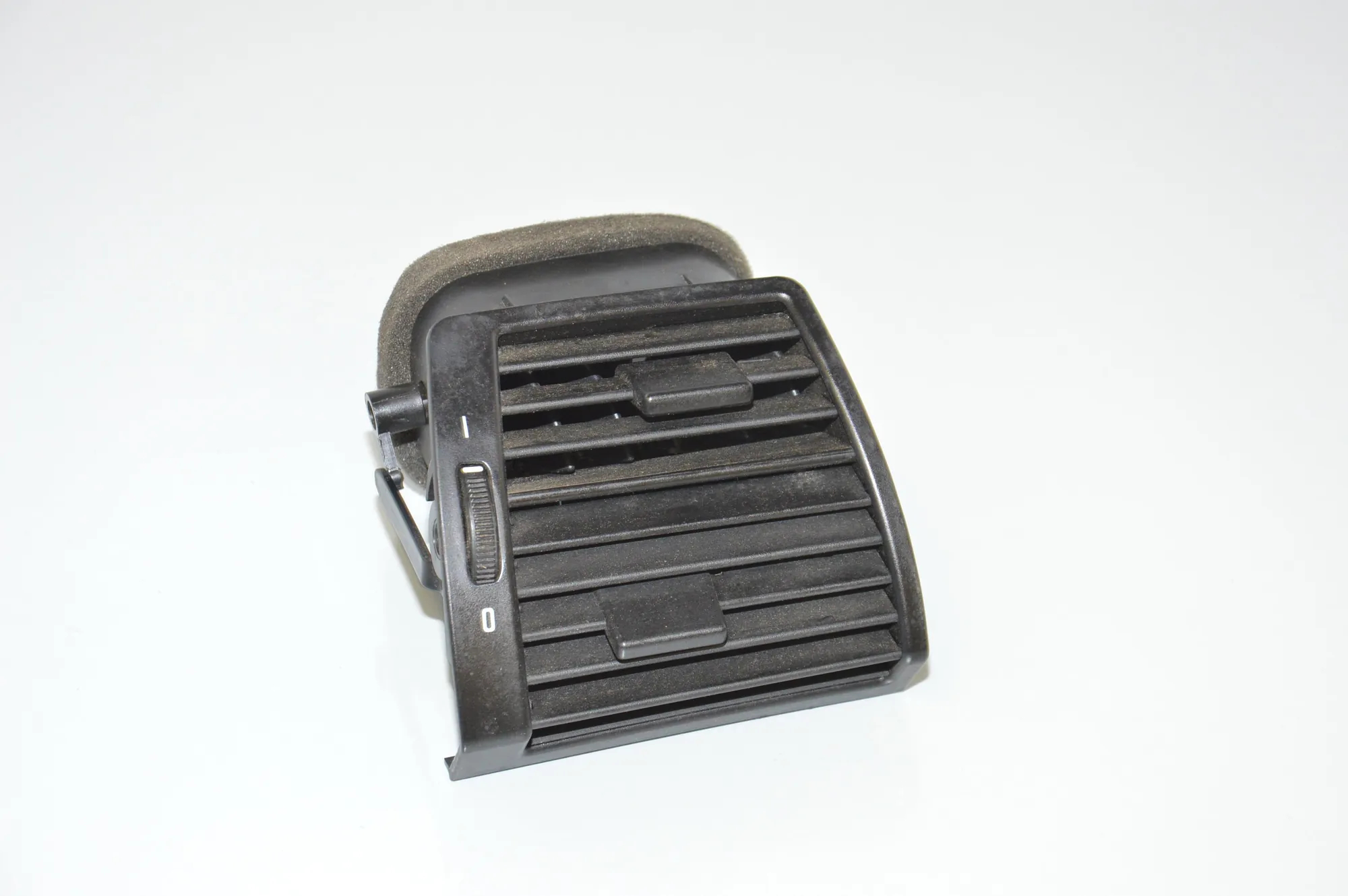 Dashboard Air Vents – OEM 8402216 · BMW X5 (E53) BMW X5 (E53) 3.0 d 2001