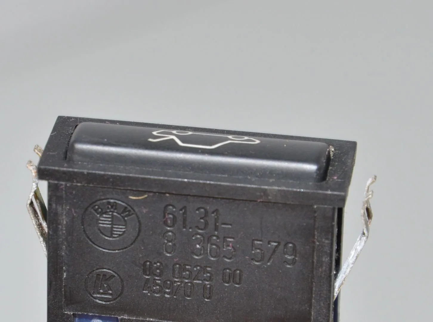 Tailgate Open Switch – OEM 8365579 · BMW X5 (E53) BMW X5 (E53) 3.0 d 2001 – 4
