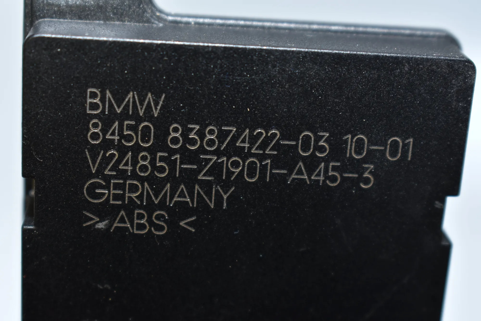 Antenna – OEM 8387422 · BMW 7 (E65, E66, E67) BMW 7 (E65, E66, E67) 730 d 2005 – 4