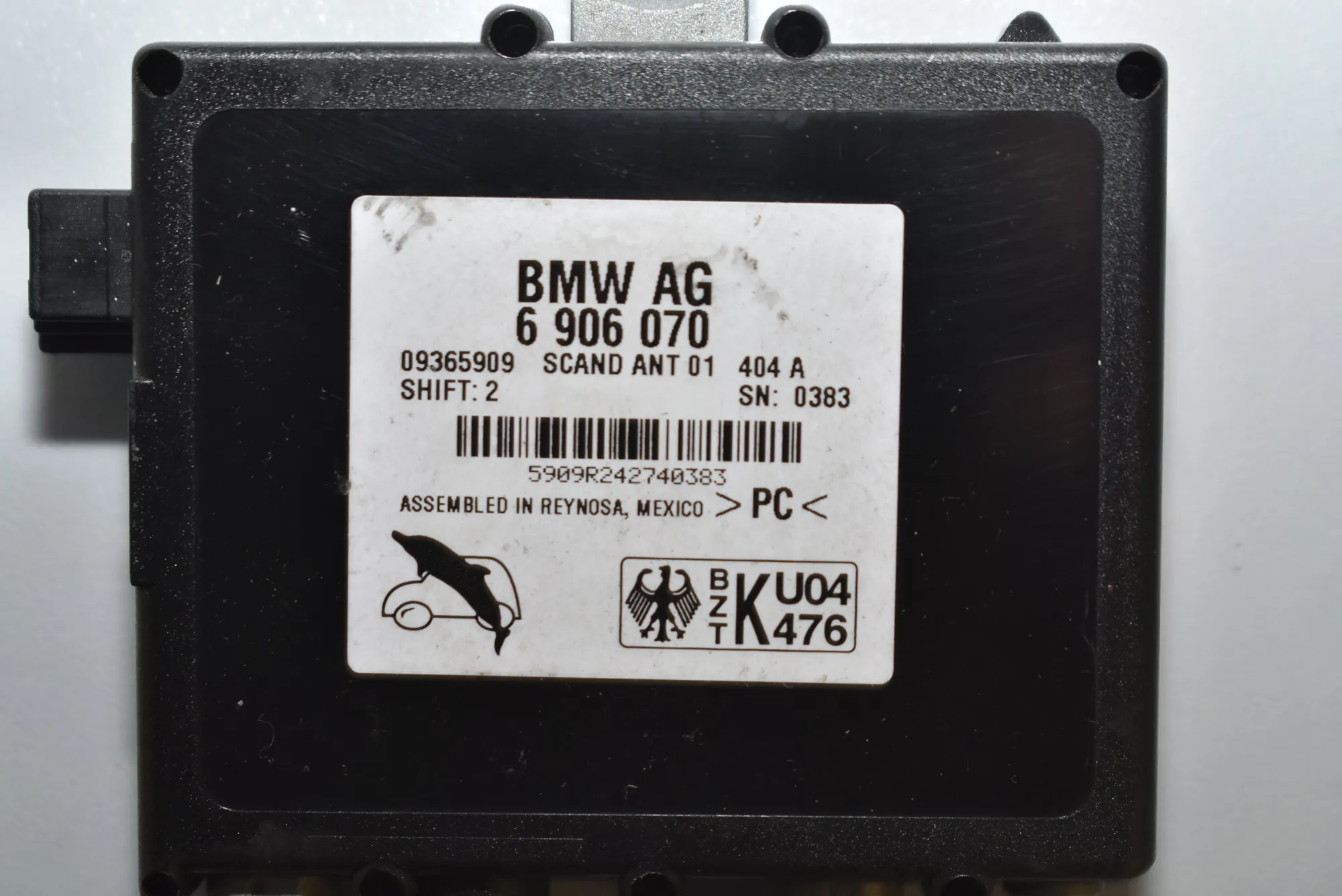 Antenna – OEM 6906070 · BMW X5 (E53) BMW X5 (E53) 4.4 i 2003 – 5