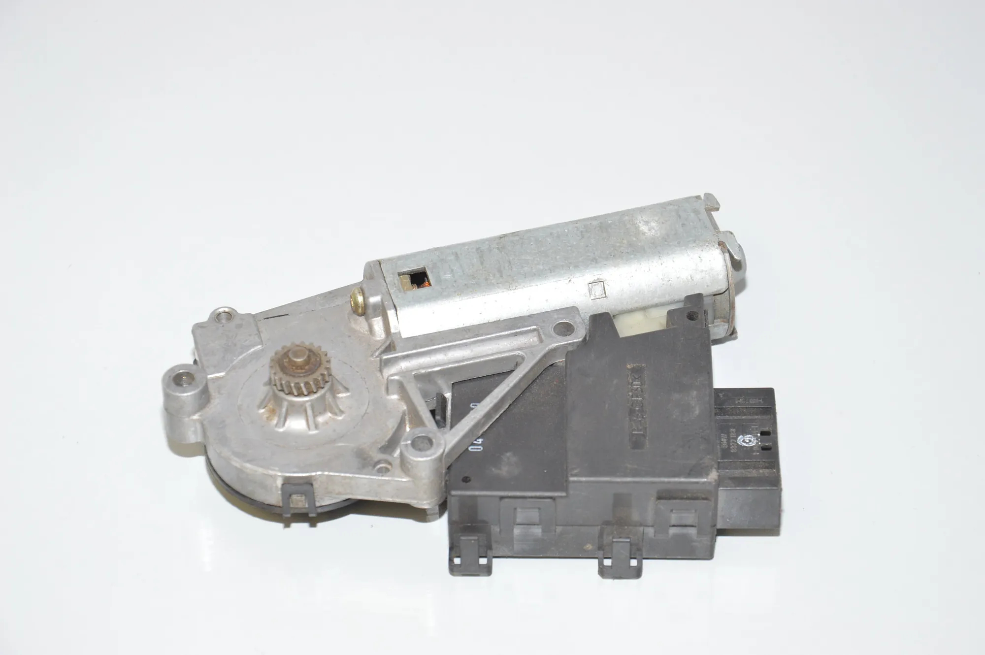 Sunroof Control Module – OEM 8377939 · BMW X5 (E53) BMW X5 (E53) 3.0 d 2001 – 3