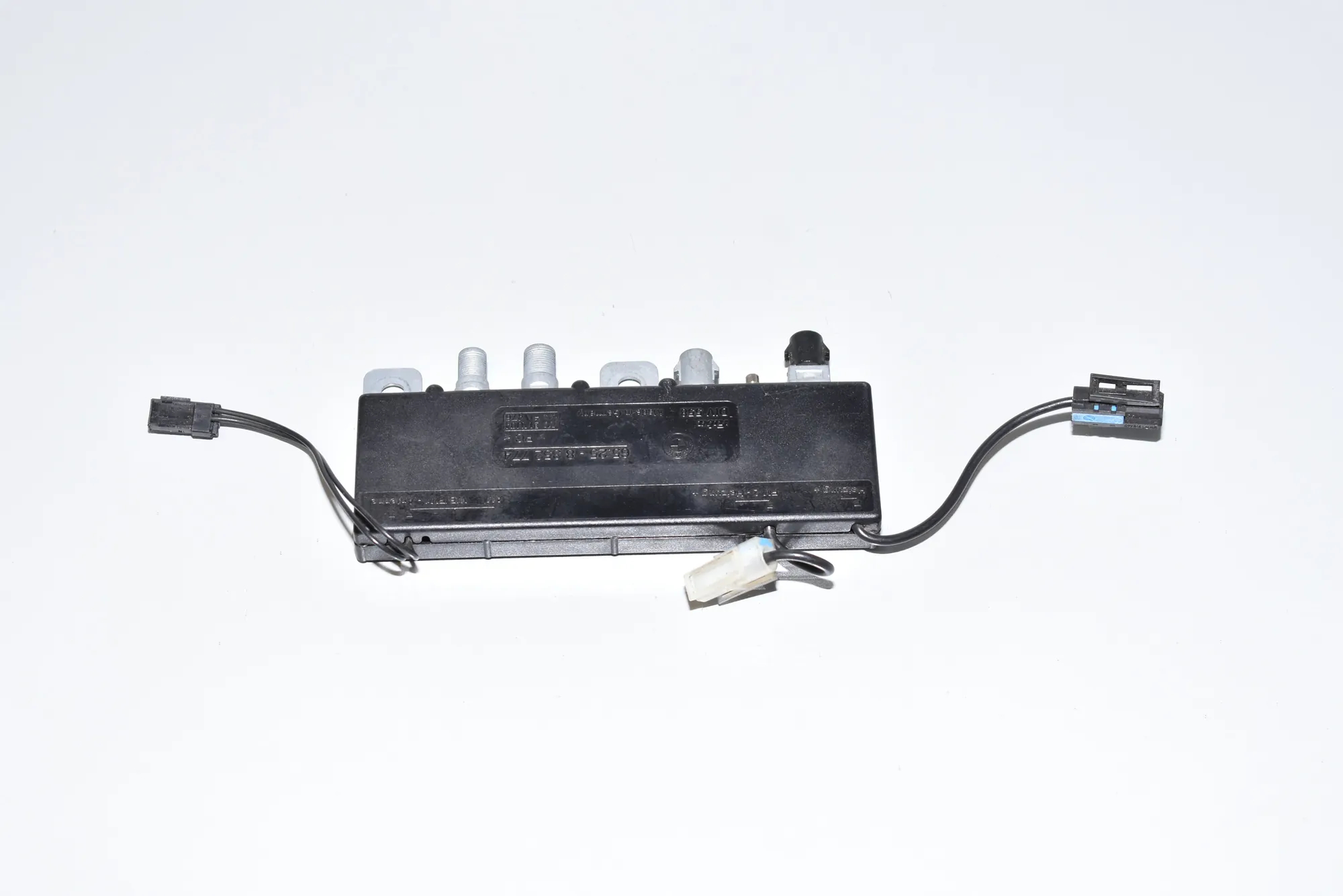 Antenna – OEM 8352774 · BMW 7 (E38) BMW 7 (E38) 730 d 2000 – 2