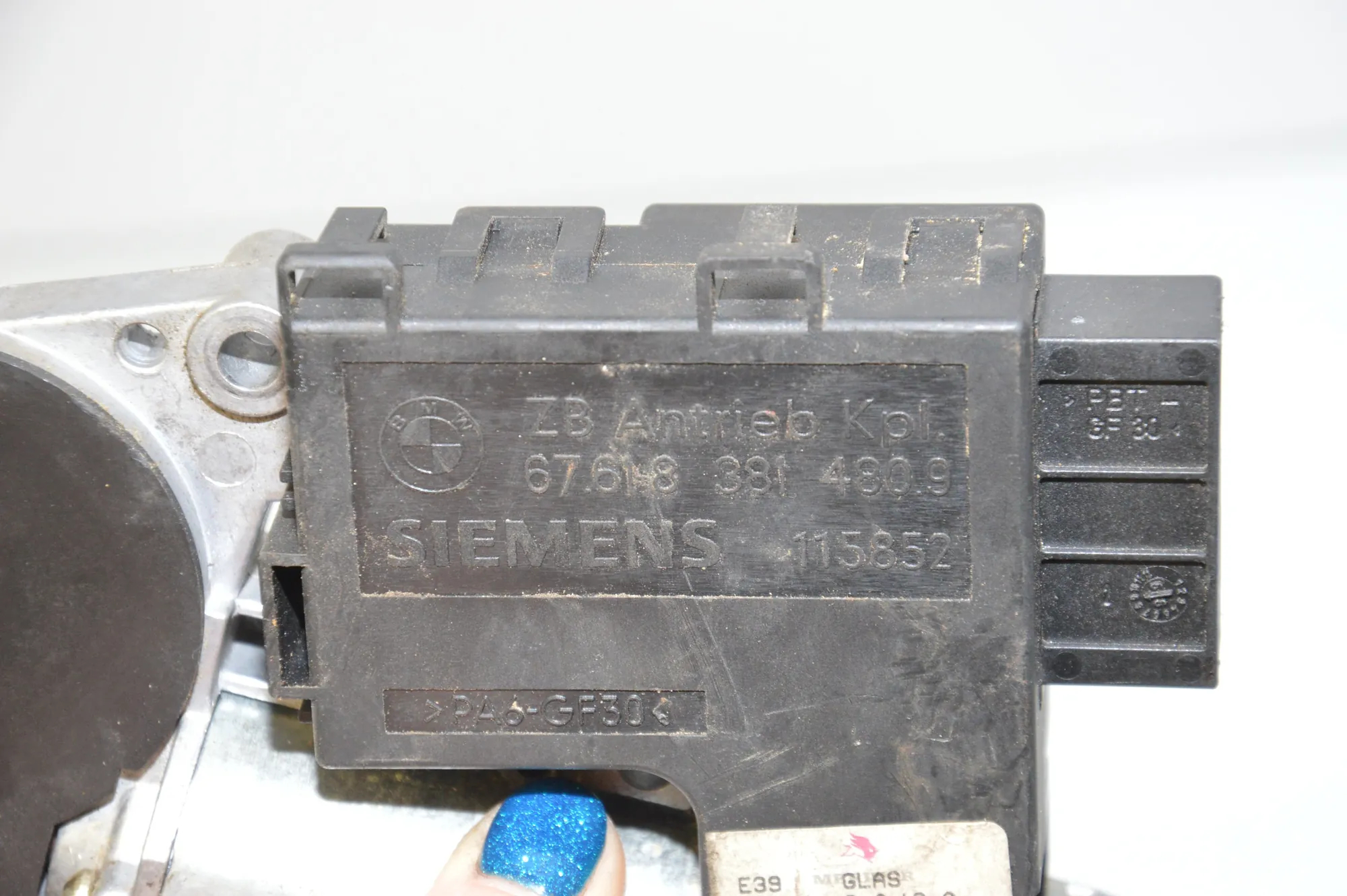 Sunroof Control Module – OEM 8381480 · BMW 5 Touring (E39) BMW 5 Touring (E39) 525 d 2000 – 6