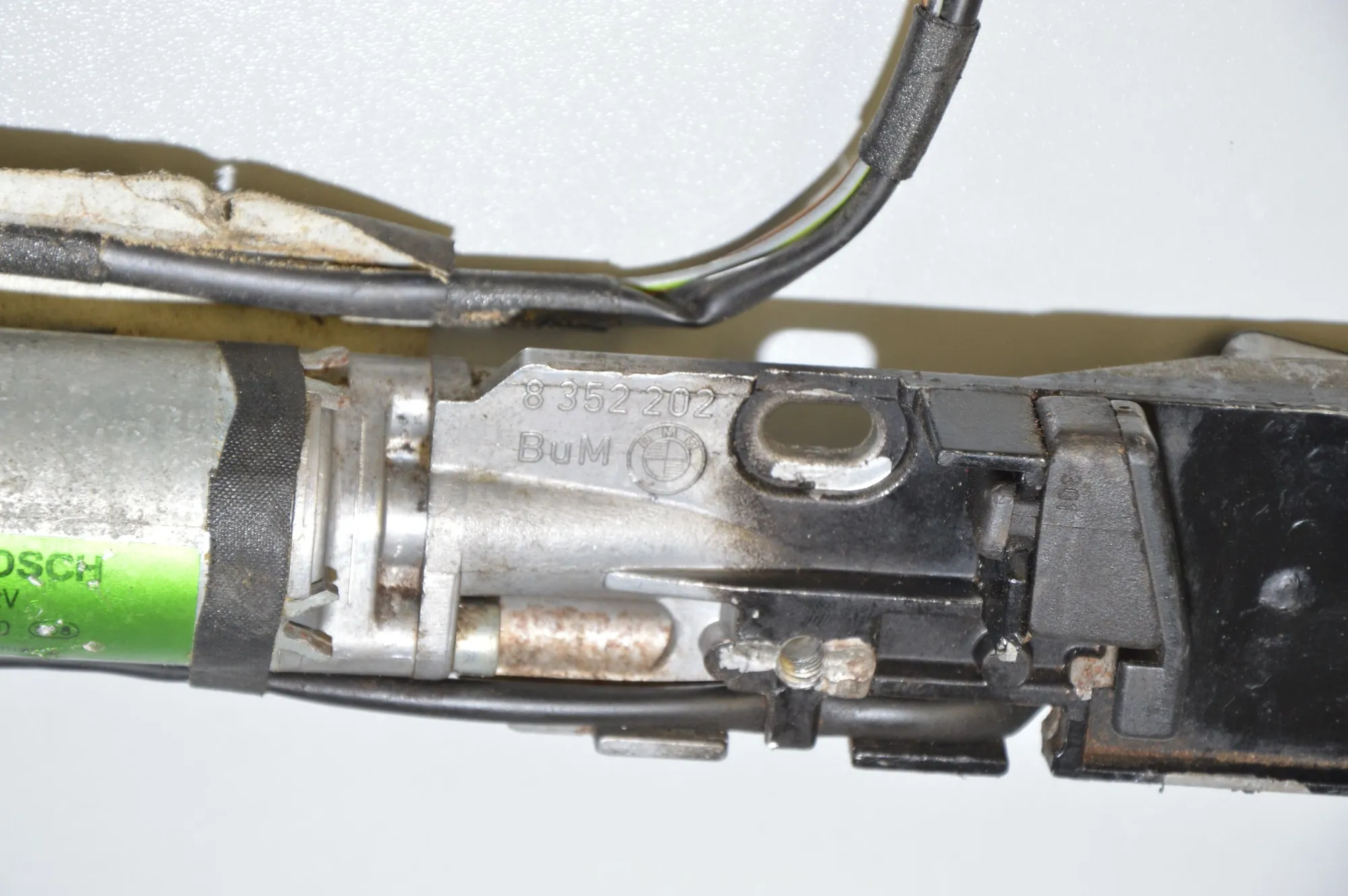 Tailgate Boot Lock – OEM 8352202 · BMW 7 (E38) BMW 7 (E38) 725 tds 1996 – 5