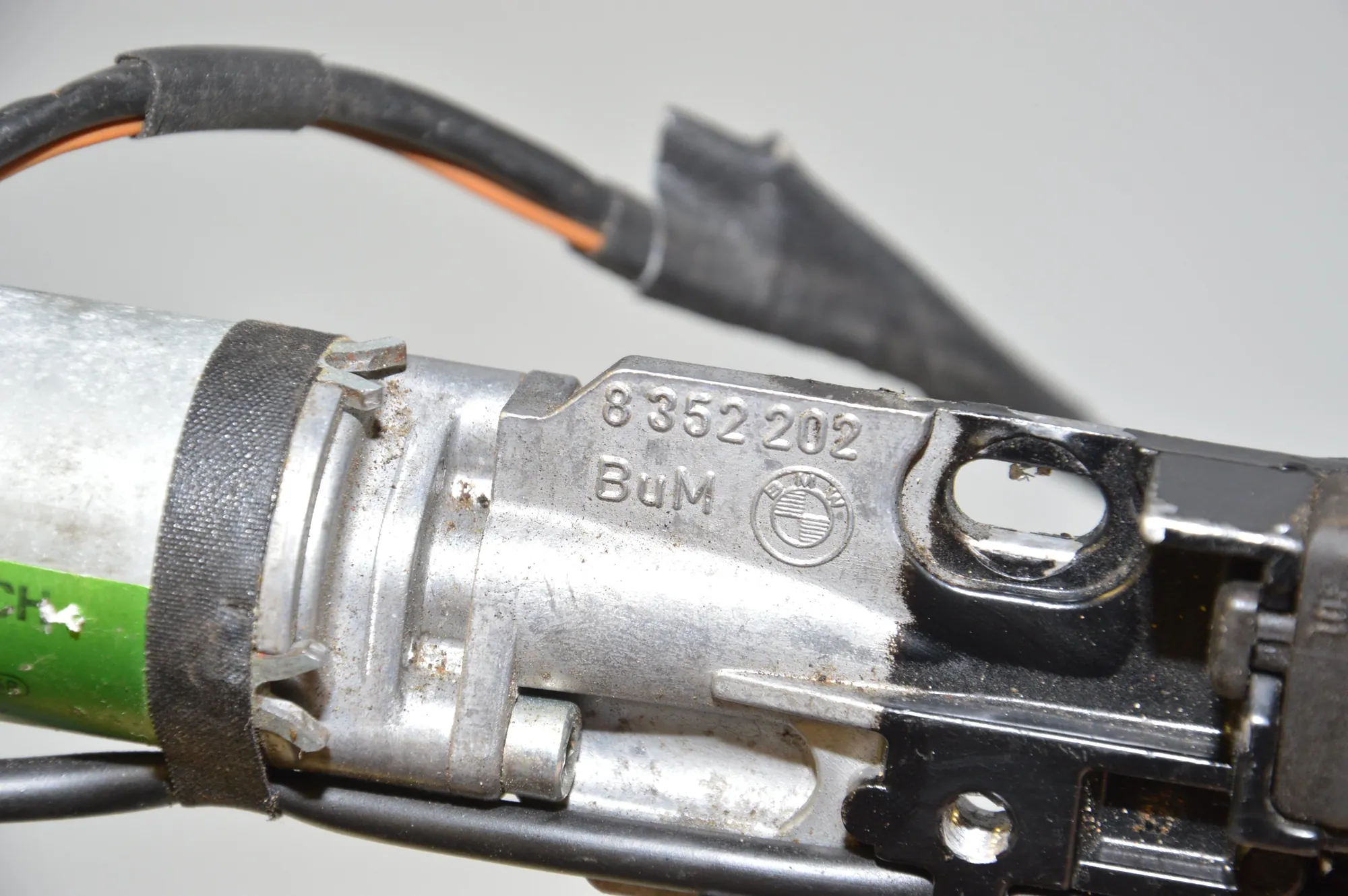 Tailgate Boot Lock – OEM 8352202 · BMW 7 (E38) BMW 7 (E38) 725 tds 1996 – 6