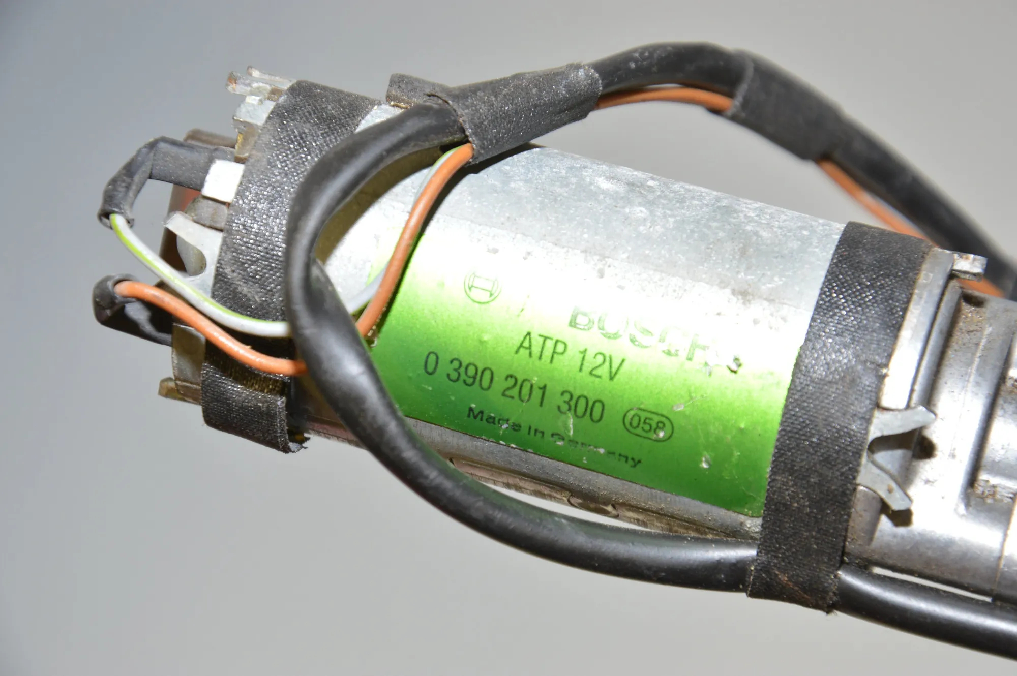 Tailgate Boot Lock – OEM 8352202 · BMW 7 (E38) BMW 7 (E38) 725 tds 1996 – 7