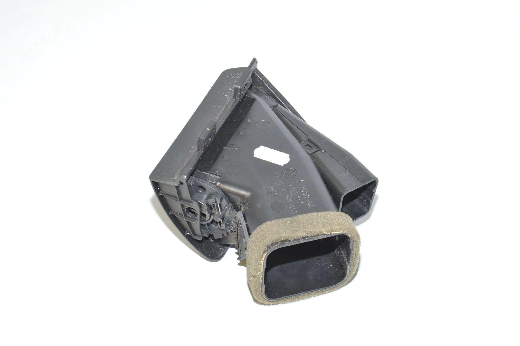Dashboard Air Vents – OEM 8361898 · BMW 3 Coupe (E46) BMW 3 Coupe (E46) 316 Ci 2000 – 4
