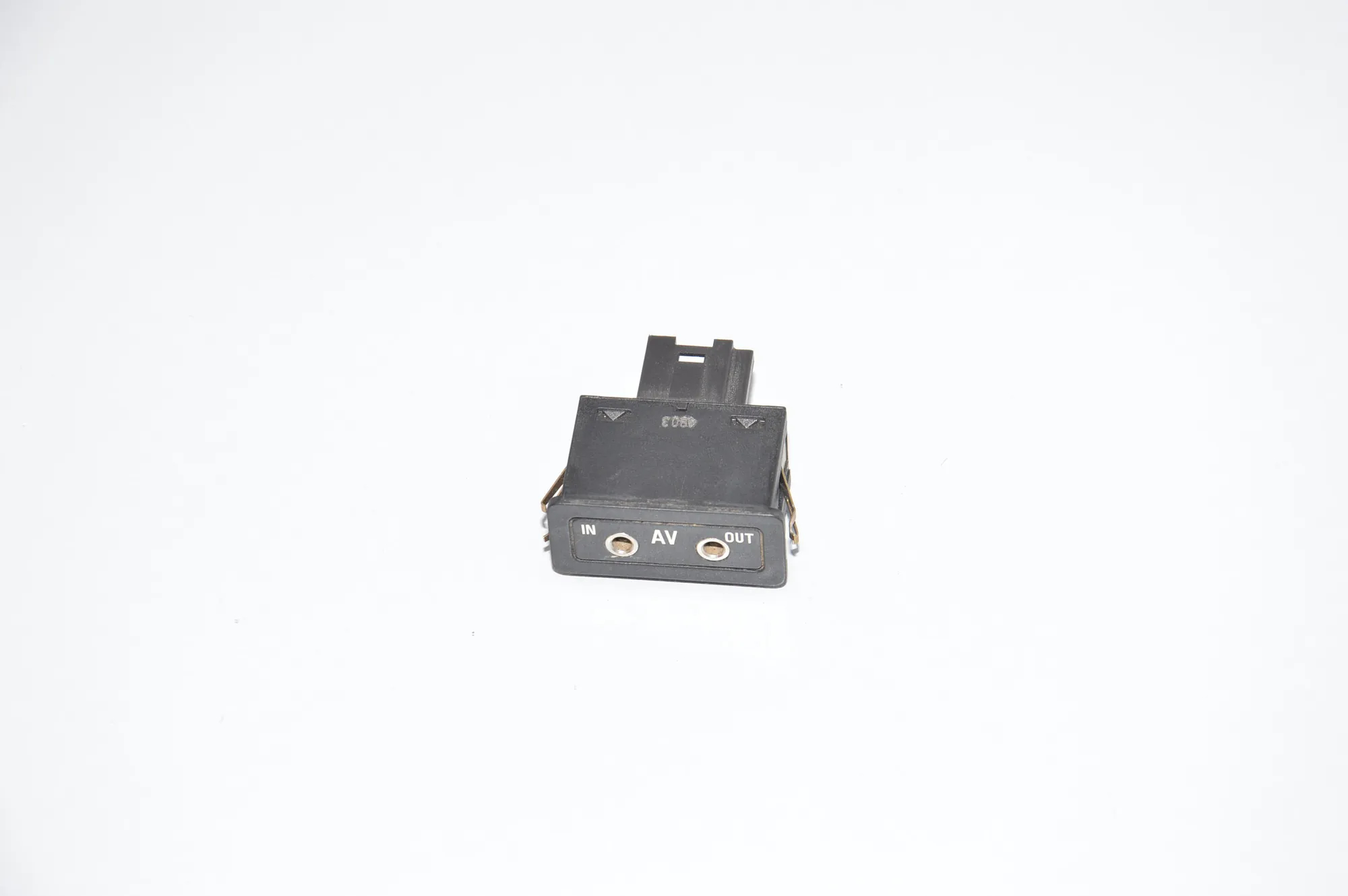 USB/AUX-In Socket Port – OEM 8368346 · BMW X5 (E53) BMW X5 (E53) 3.0 d 2001