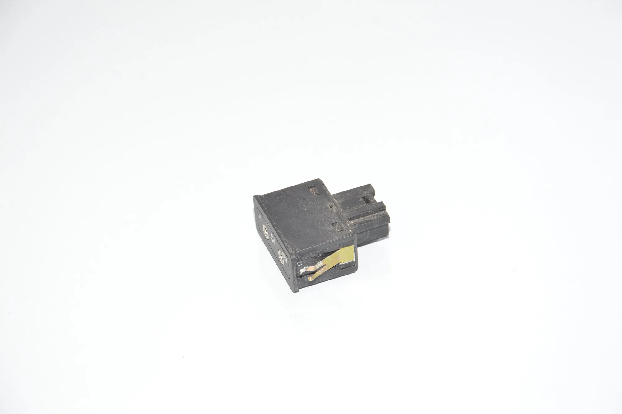 USB/AUX-In Socket Port – OEM 8368346 · BMW 5 (E60) BMW 5 (E60) 520 d 2005 – 2