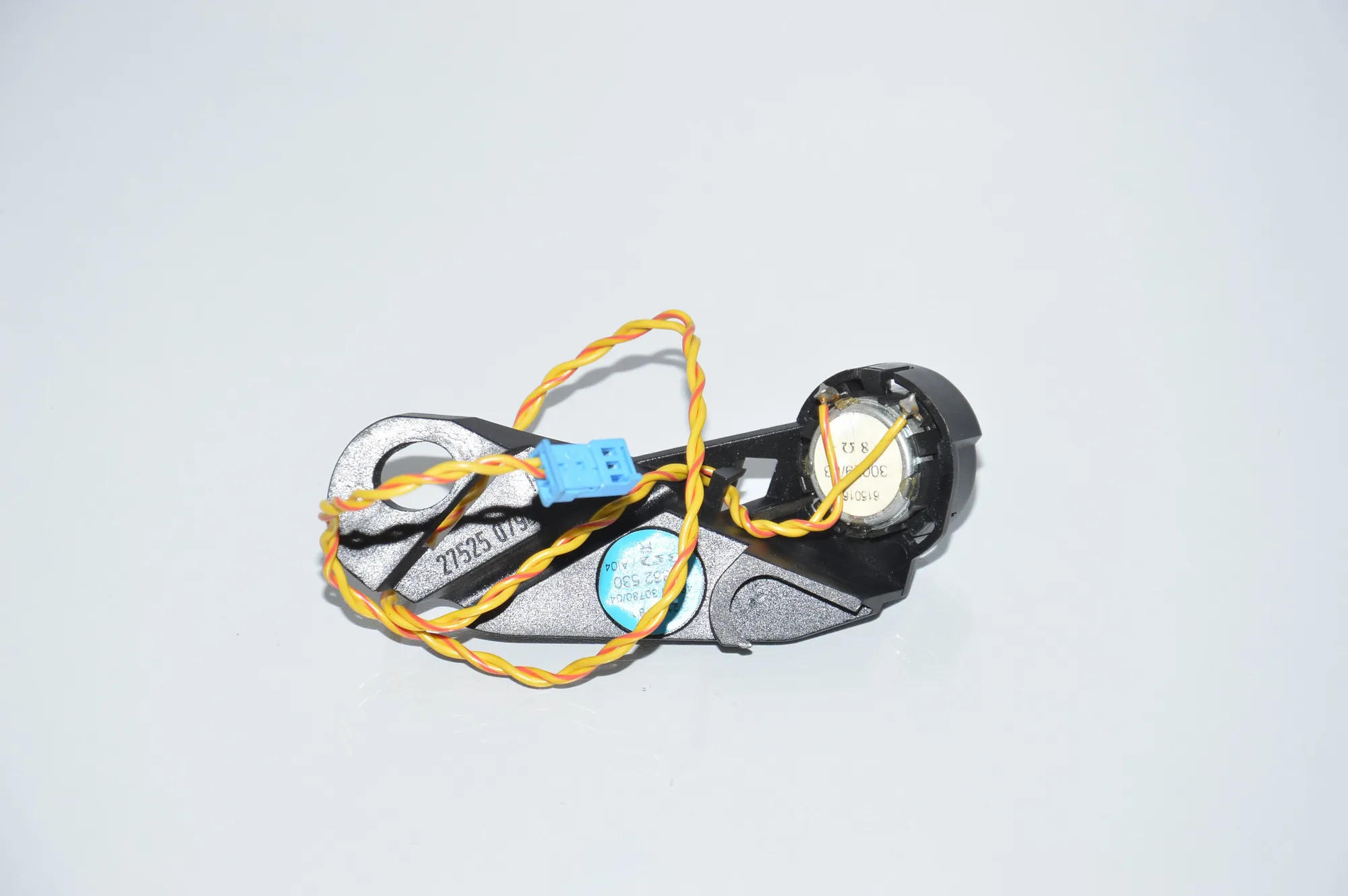 Front Right Door Speaker – OEM 8362530 · BMW 5 (E39) BMW 5 (E39) 520 d 2000 – 4