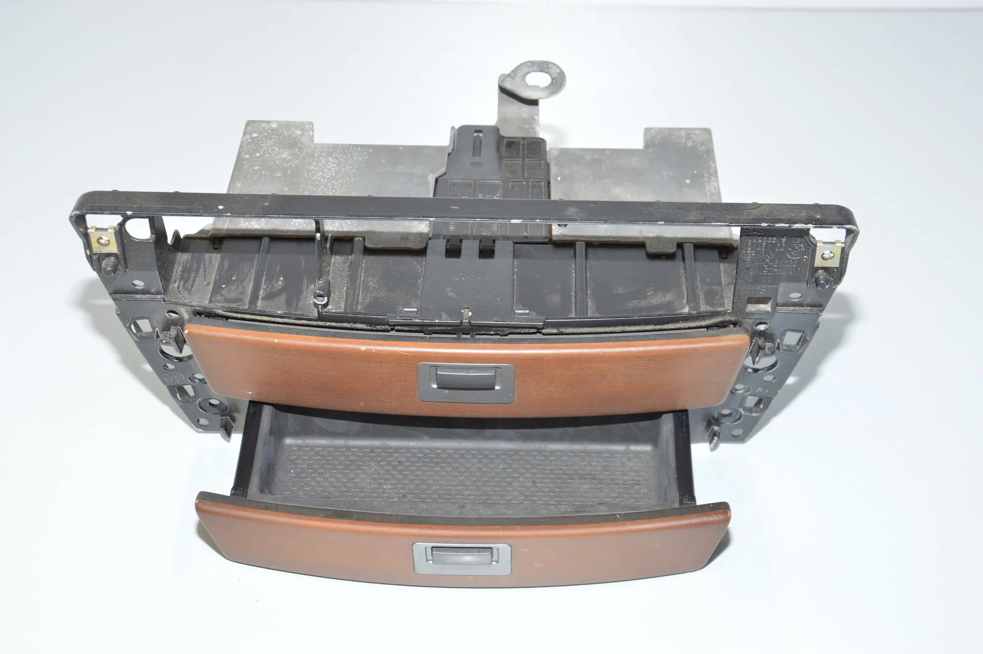 Other Interior Parts – OEM 7032886 · BMW 7 (E65, E66, E67) BMW 7 (E65, E66, E67) 730 Ld 2007 – 3