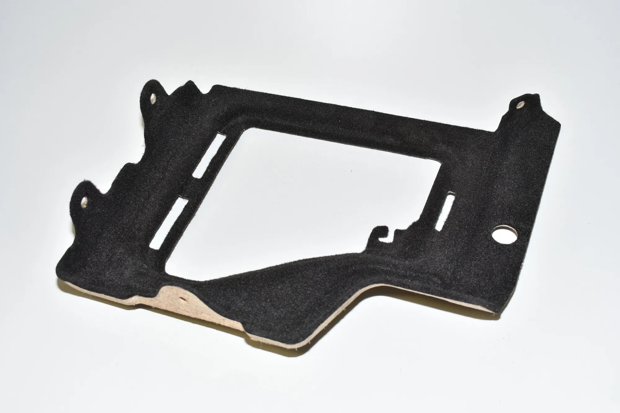 Right Side Trunk Trim – OEM 7316268 · BMW i8 (I12) BMW i8 (I12) hybrid 2016 – 4