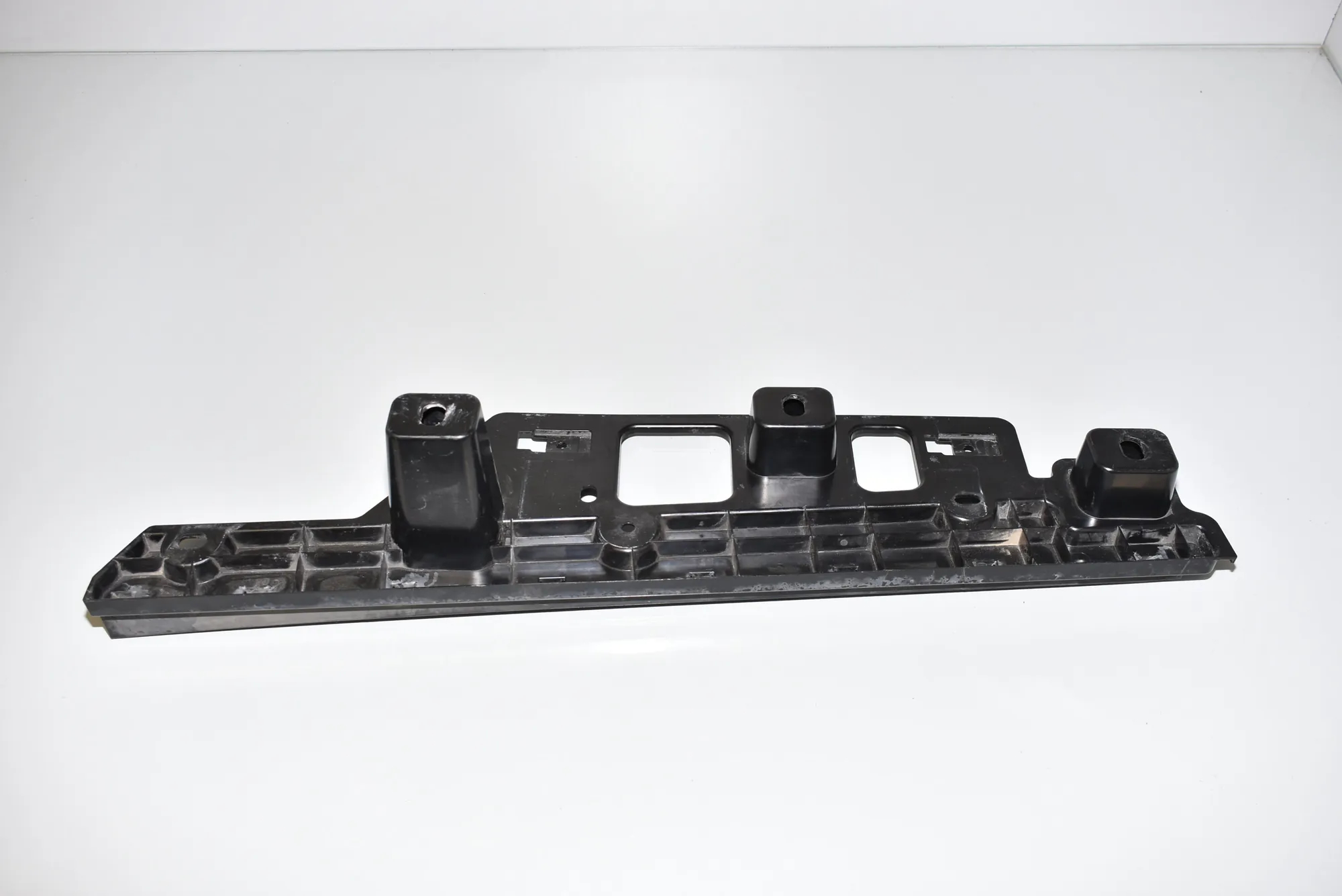 Other Body Parts – OEM 7351138 · BMW i8 (I12) BMW i8 (I12) hybrid 2016 – 3